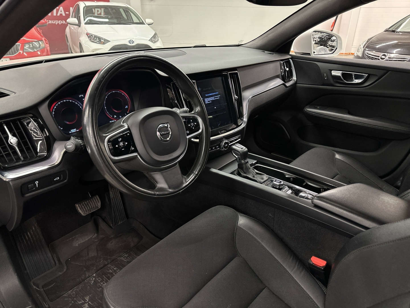 VOLVO V60 Cross Country 2020