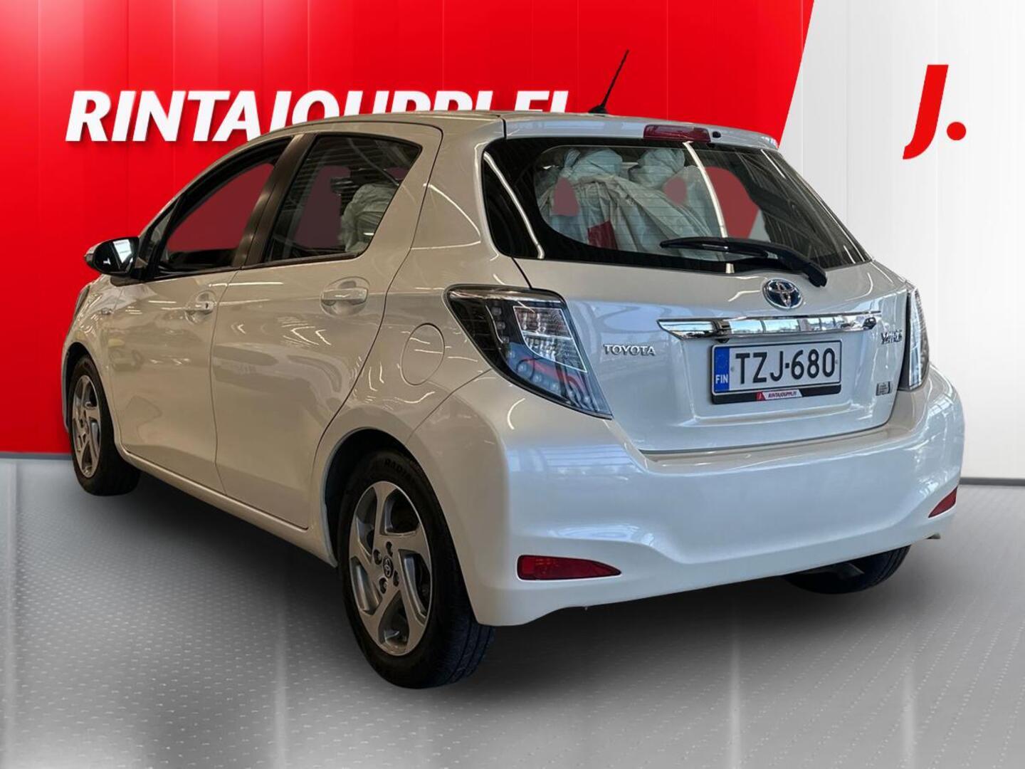 TOYOTA Yaris 2014