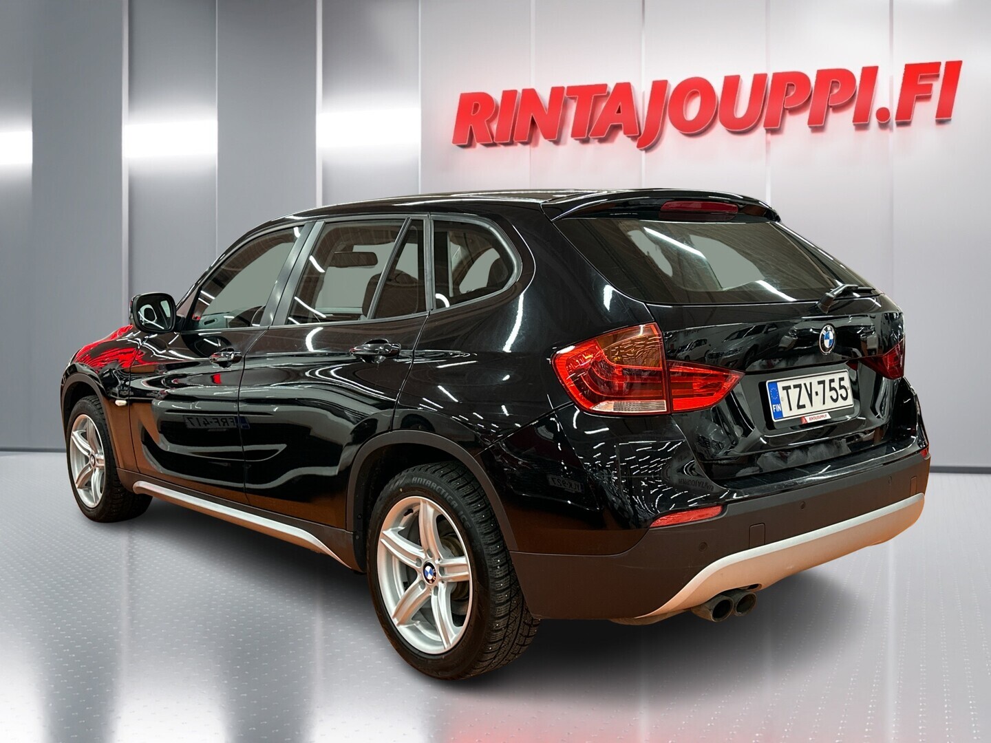 BMW X1 2011