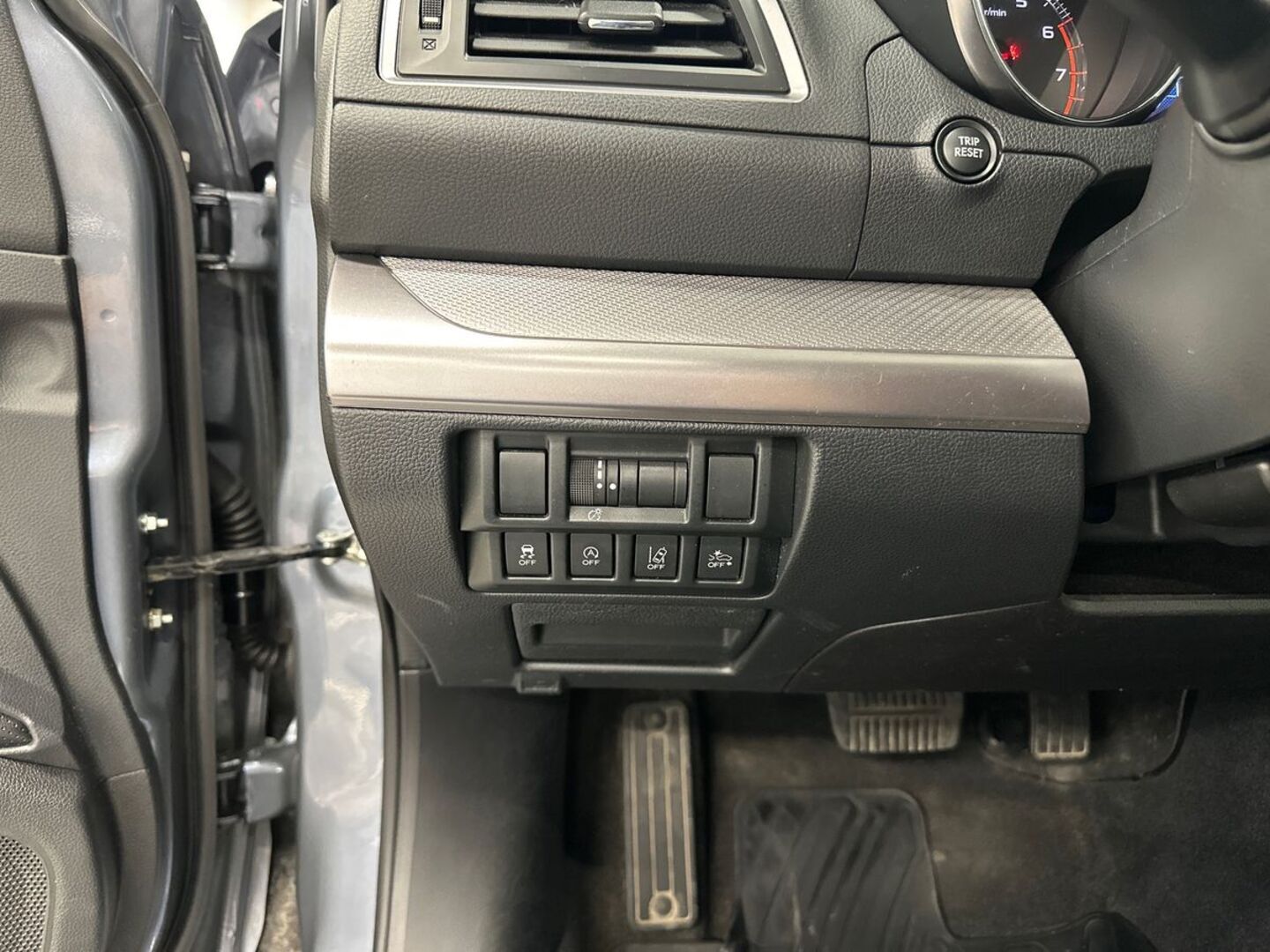 SUBARU Outback 2016