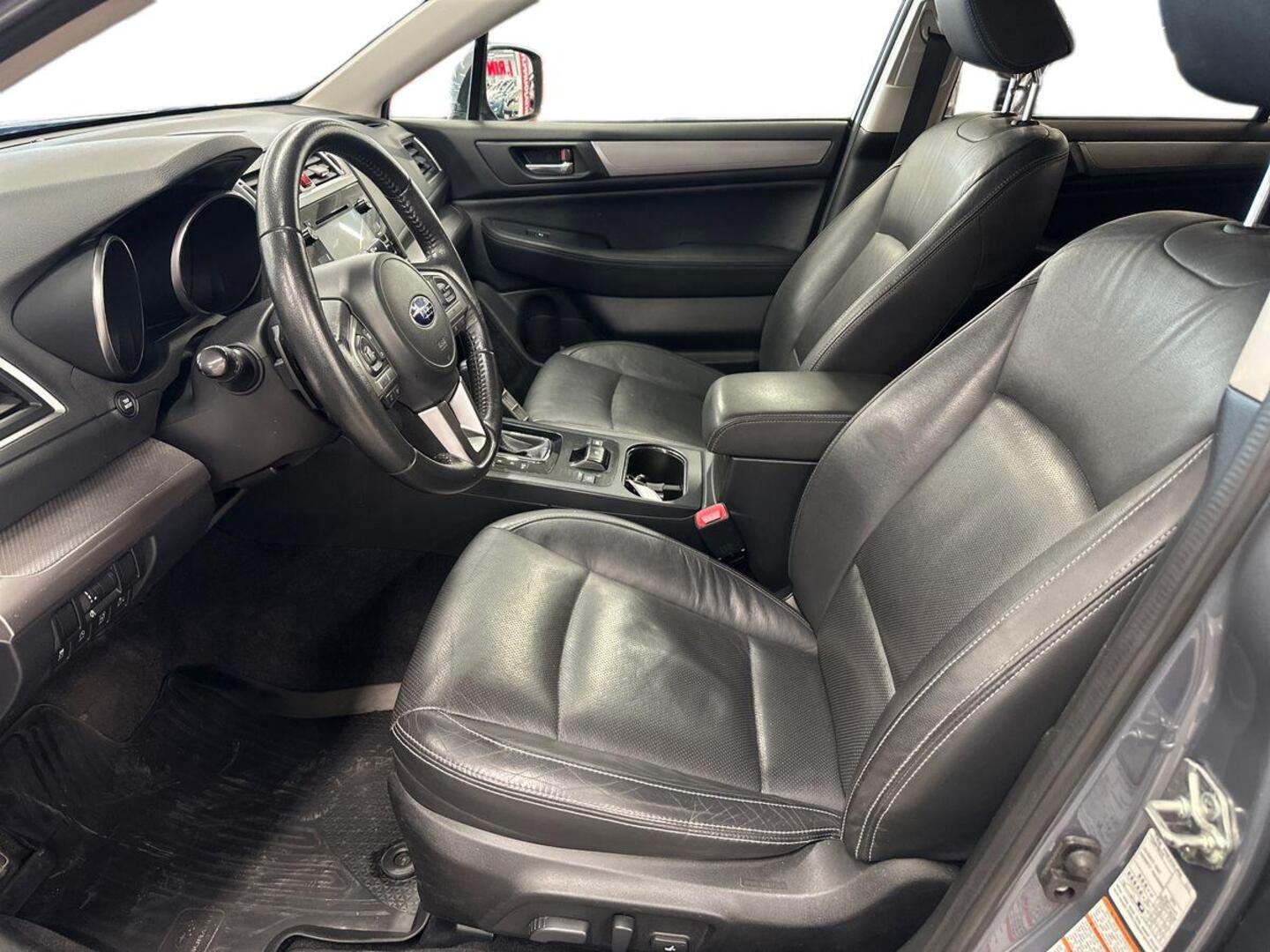 SUBARU Outback 2016