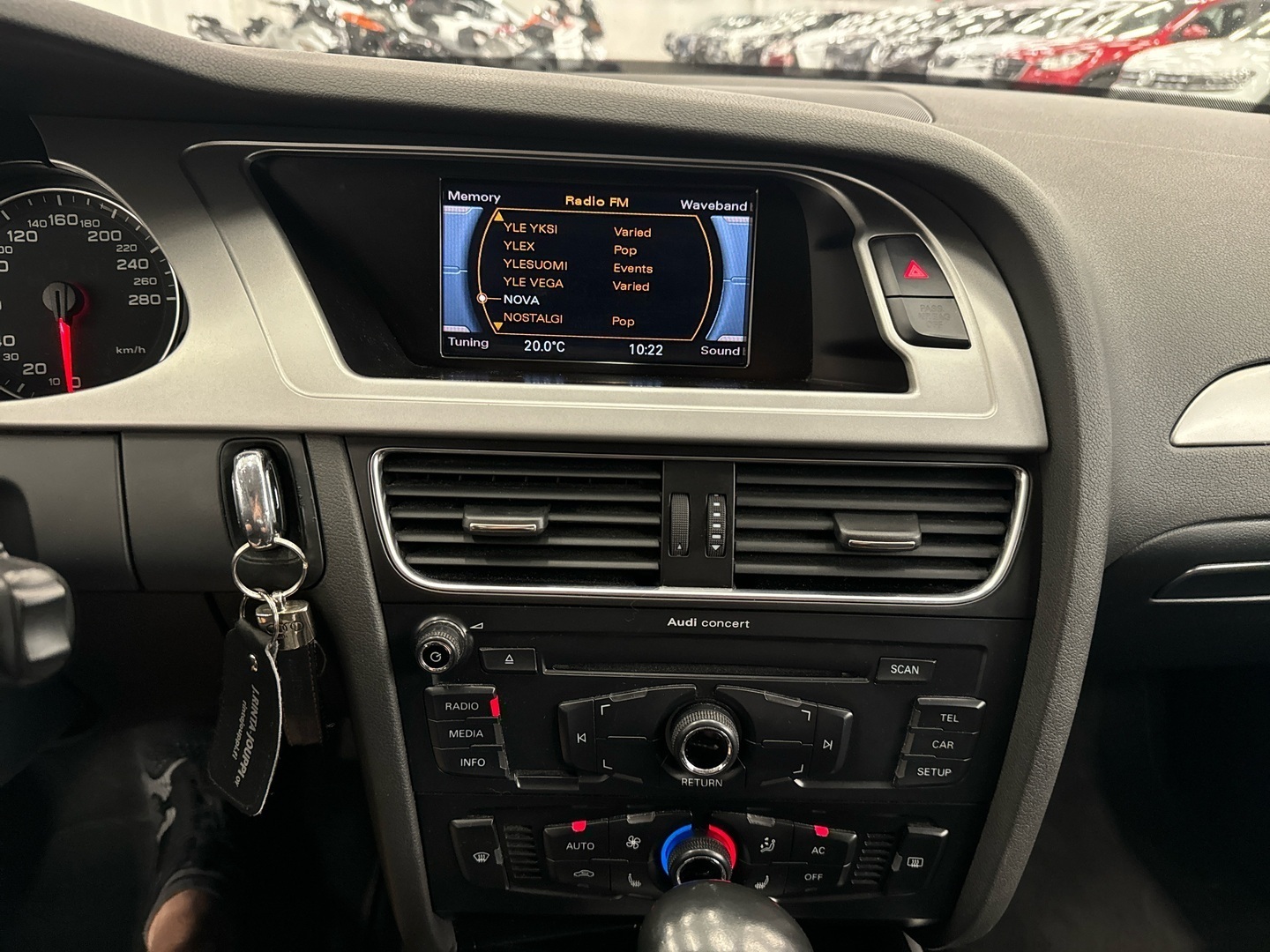 AUDI A4 2008