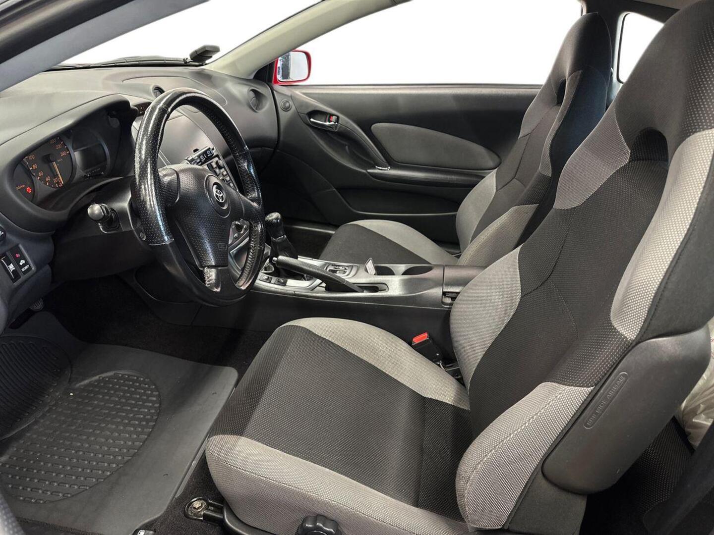 TOYOTA Celica 2005