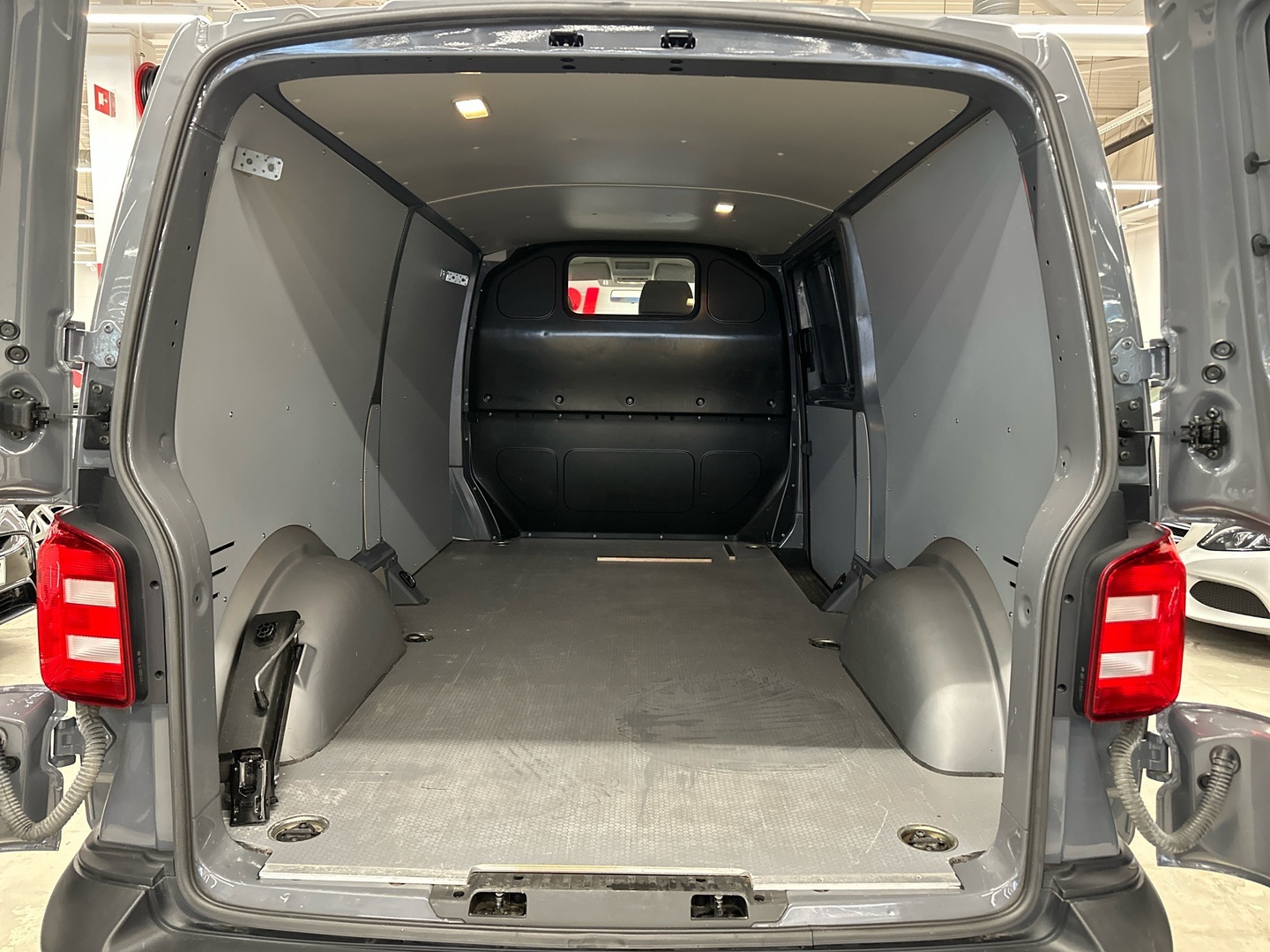 VOLKSWAGEN Transporter 2017