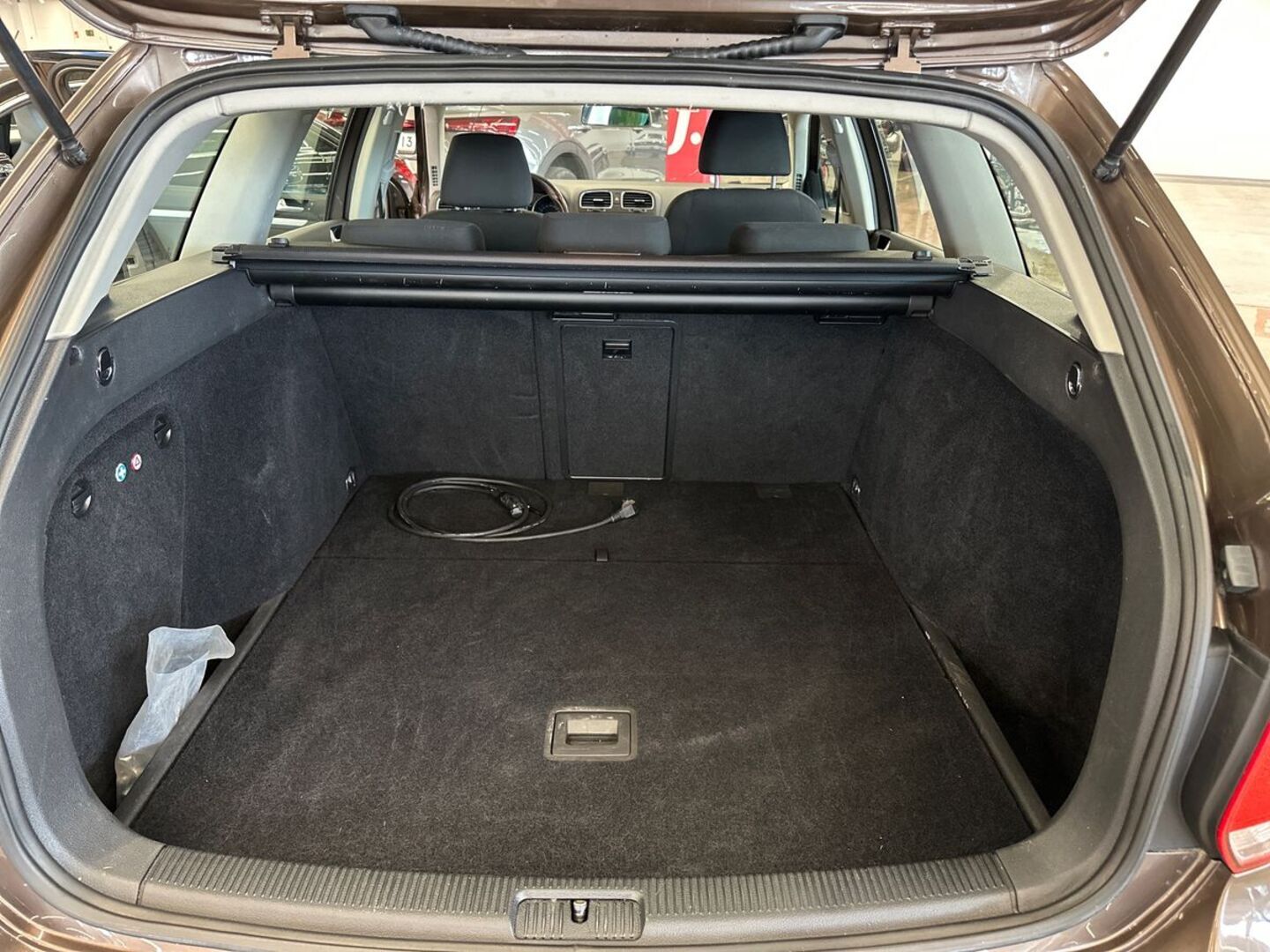 VOLKSWAGEN Golf 20