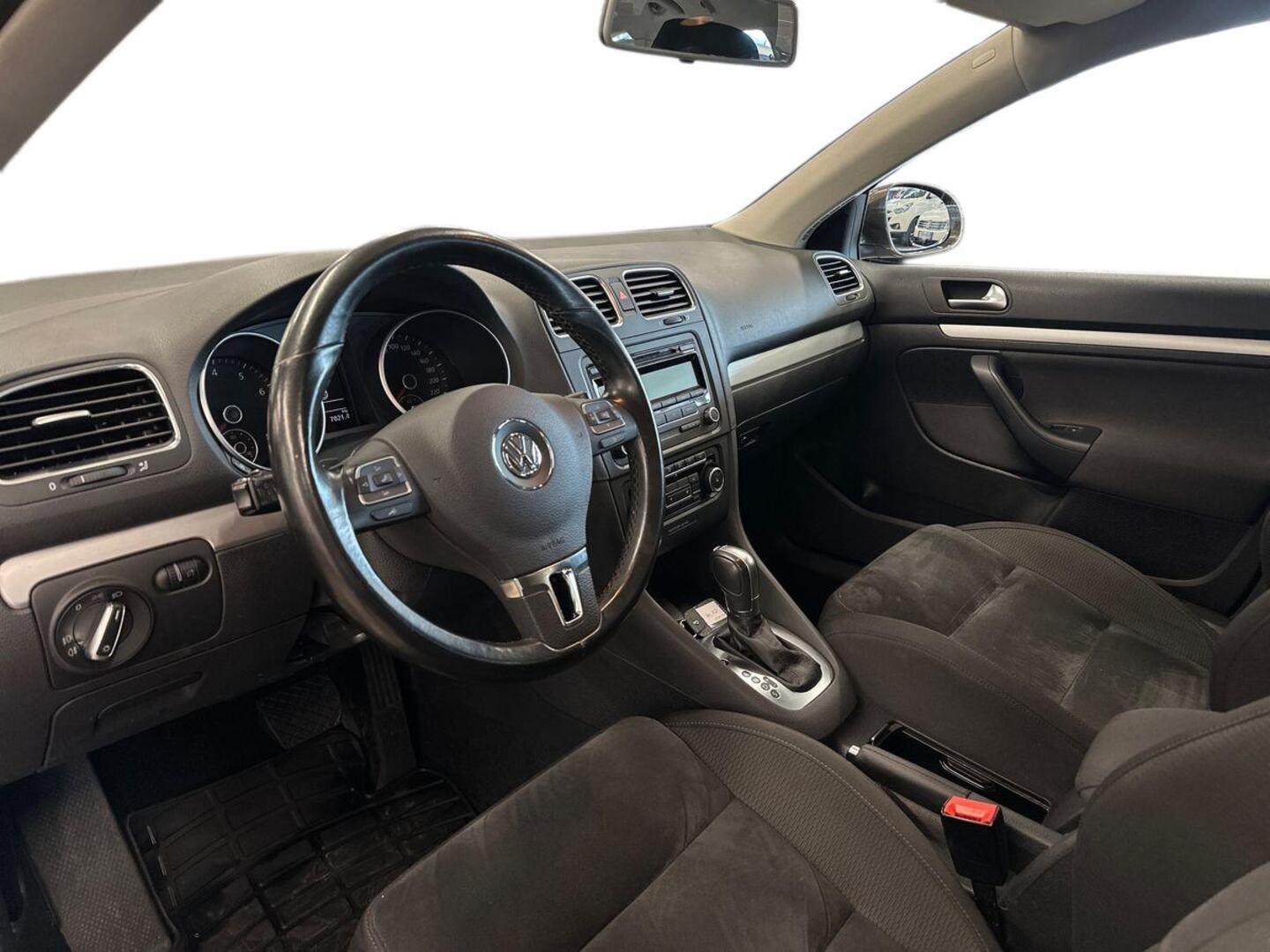 VOLKSWAGEN Golf 7