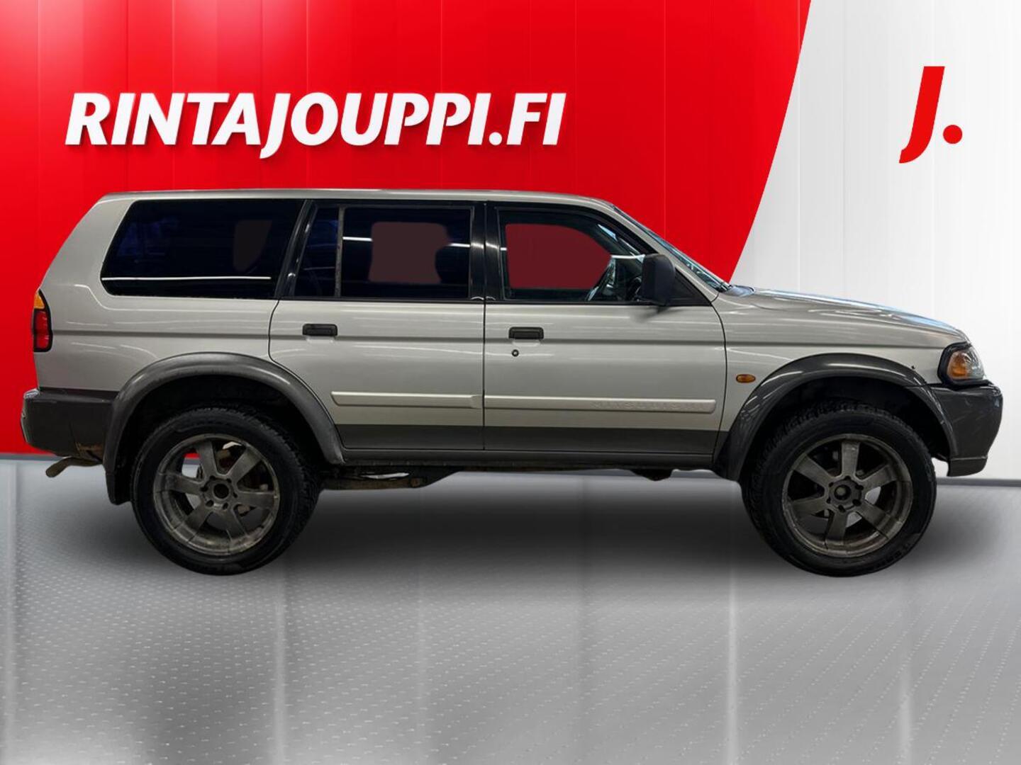 MITSUBISHI Pajero 2000