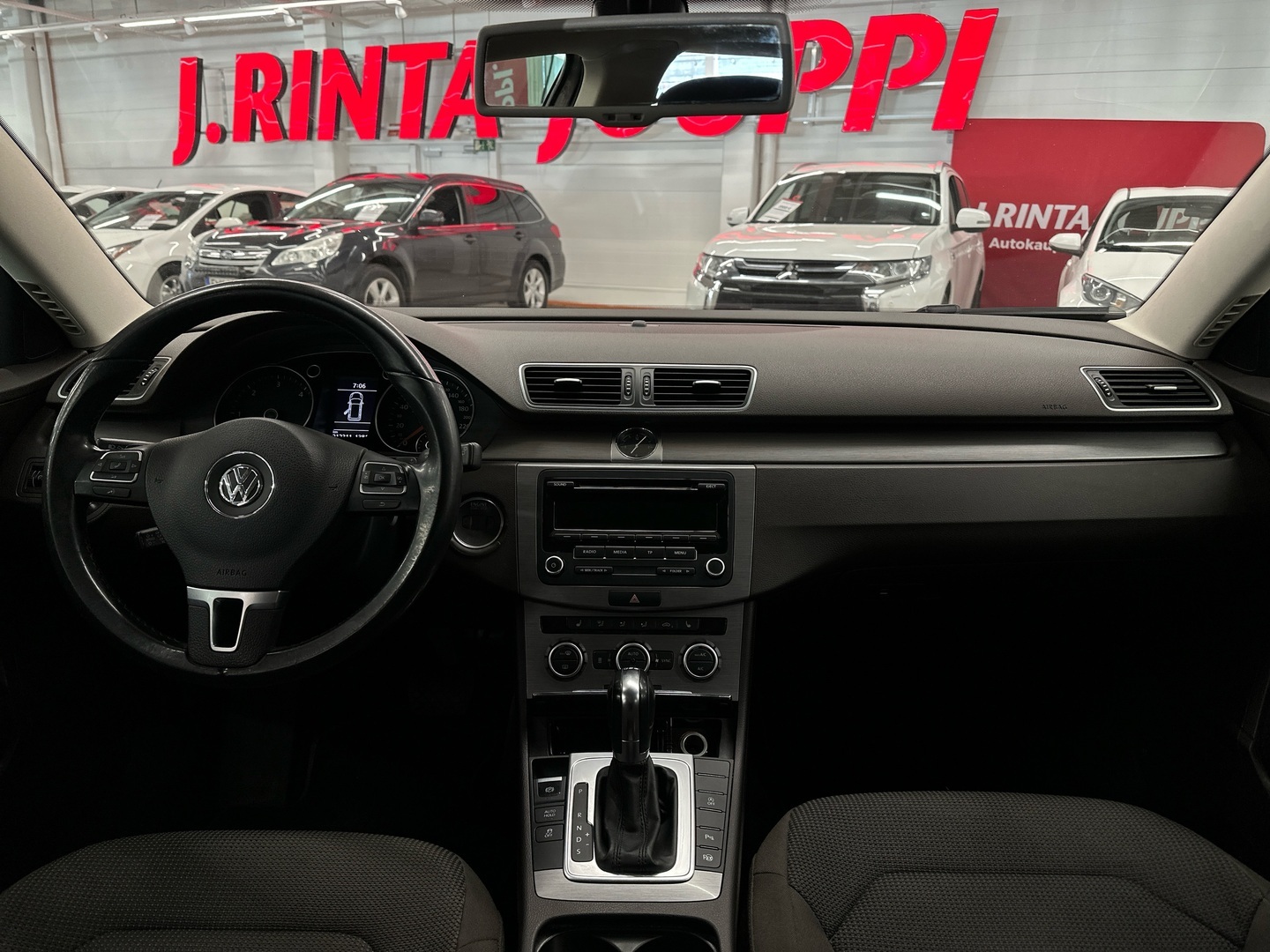 VOLKSWAGEN Passat 2012