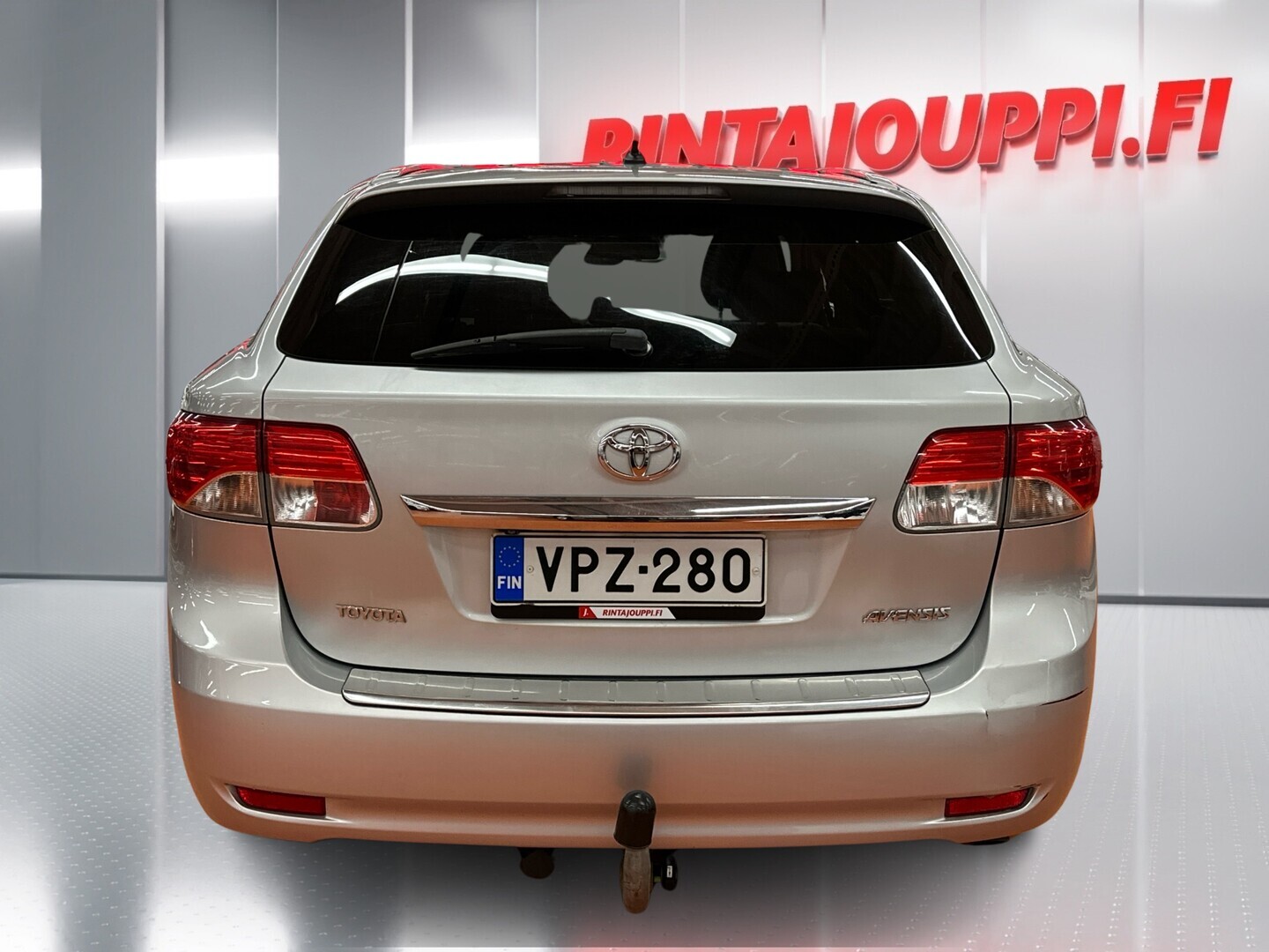 TOYOTA Avensis 2013