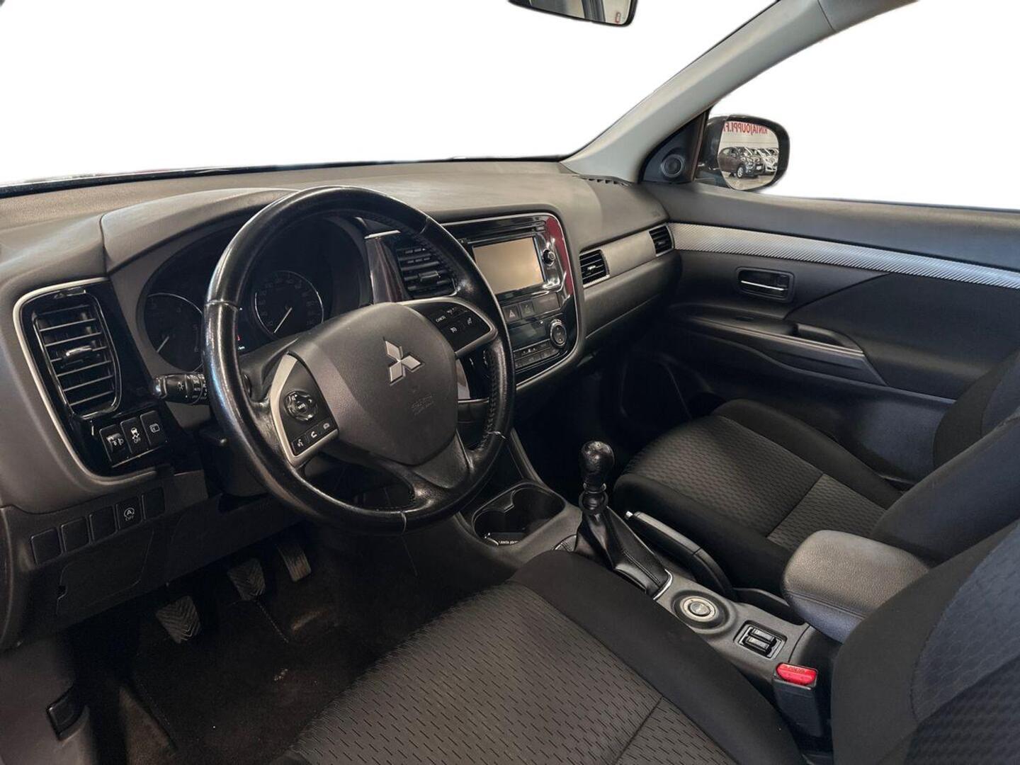 MITSUBISHI Outlander 2013
