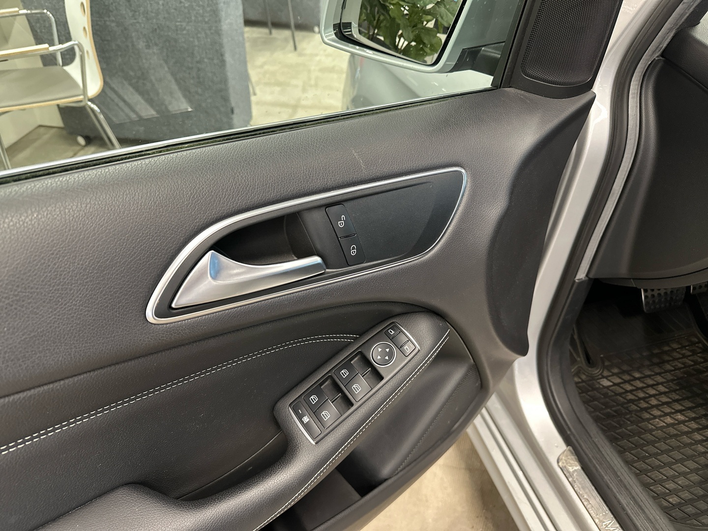 MERCEDES-BENZ B 2014