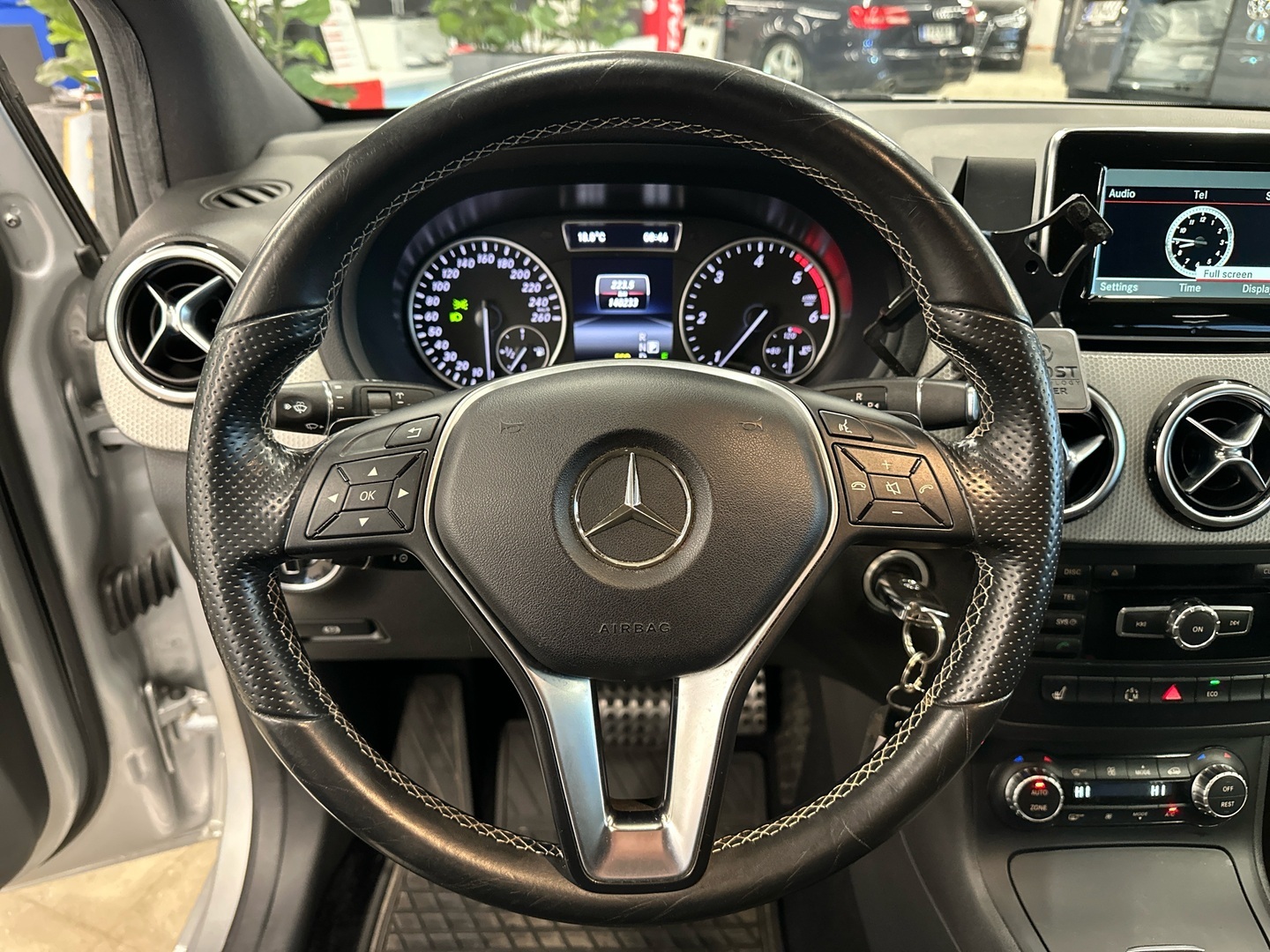 MERCEDES-BENZ B 2014