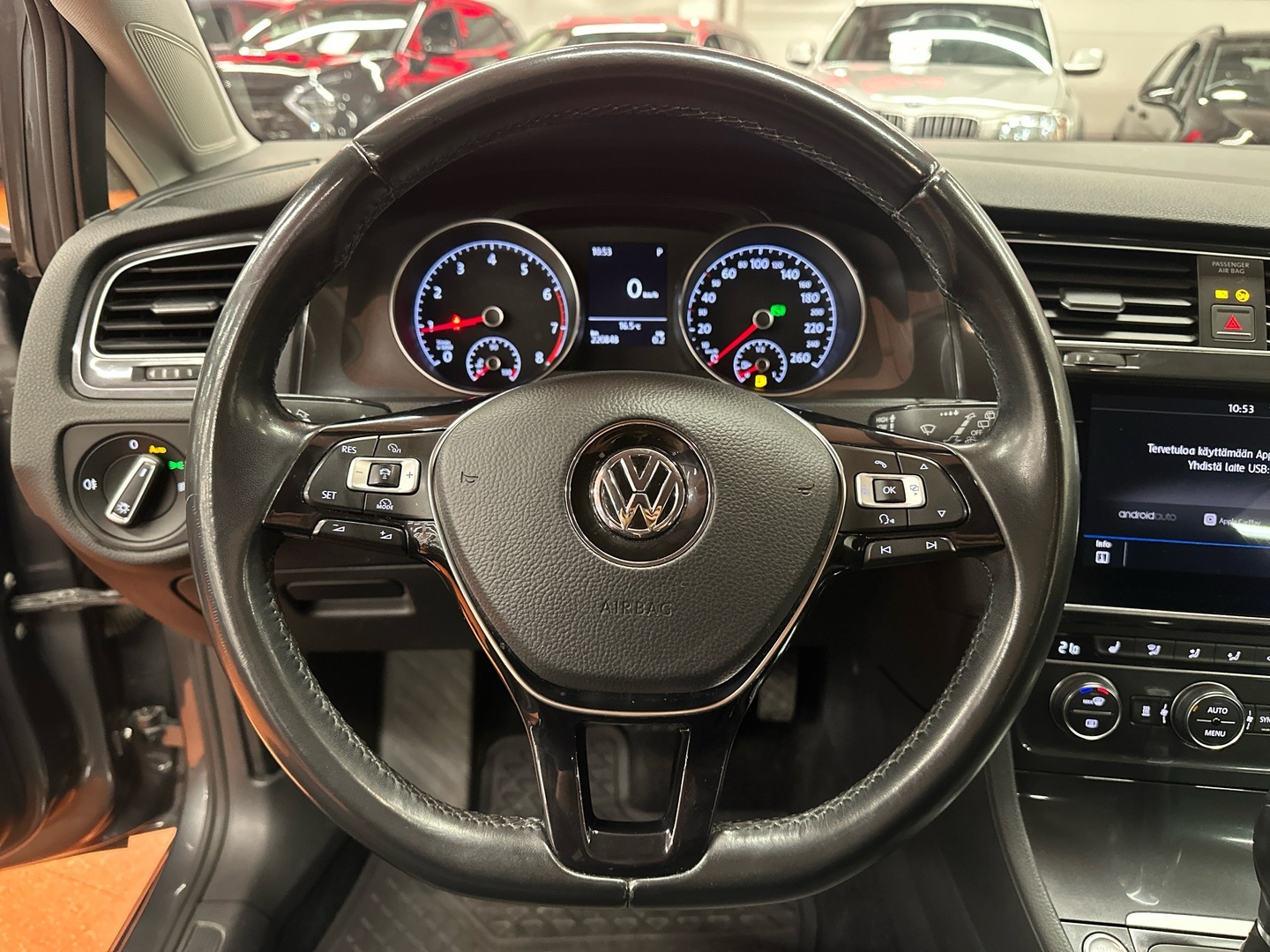 VOLKSWAGEN Golf 2017