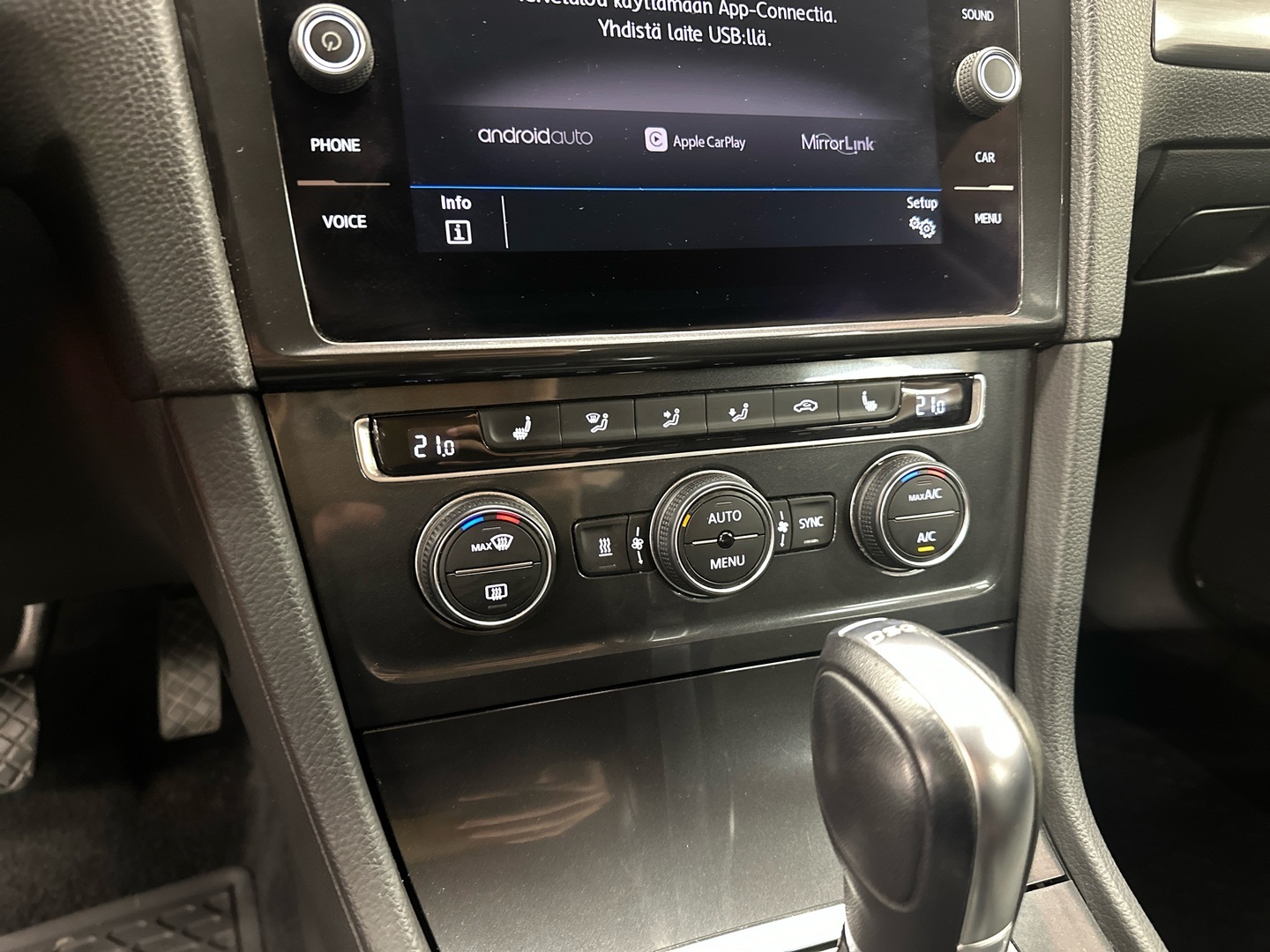 VOLKSWAGEN Golf 2017