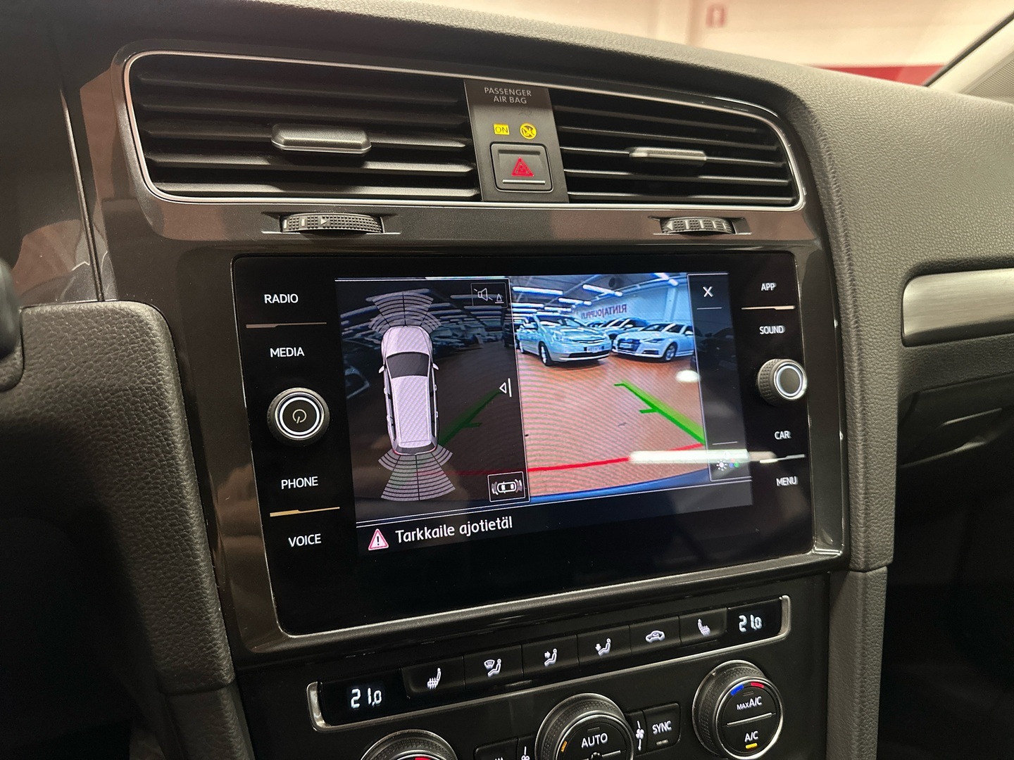 VOLKSWAGEN Golf 2017