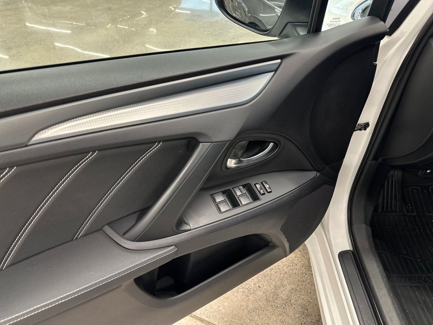 TOYOTA Avensis 2018