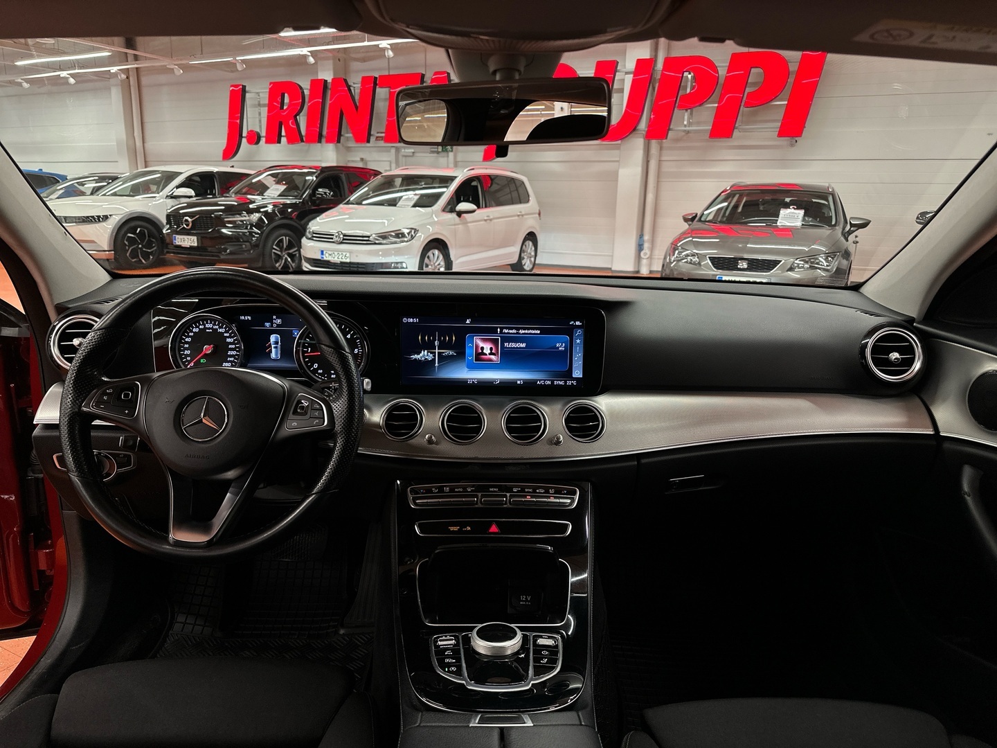 MERCEDES-BENZ E 2018