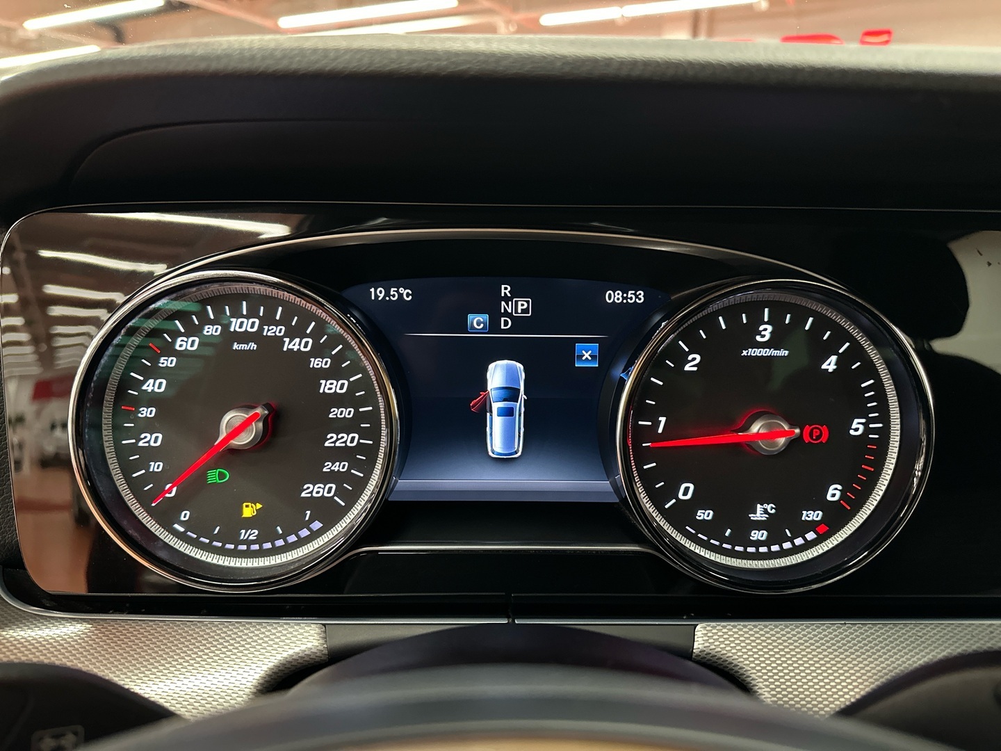 MERCEDES-BENZ E 2018