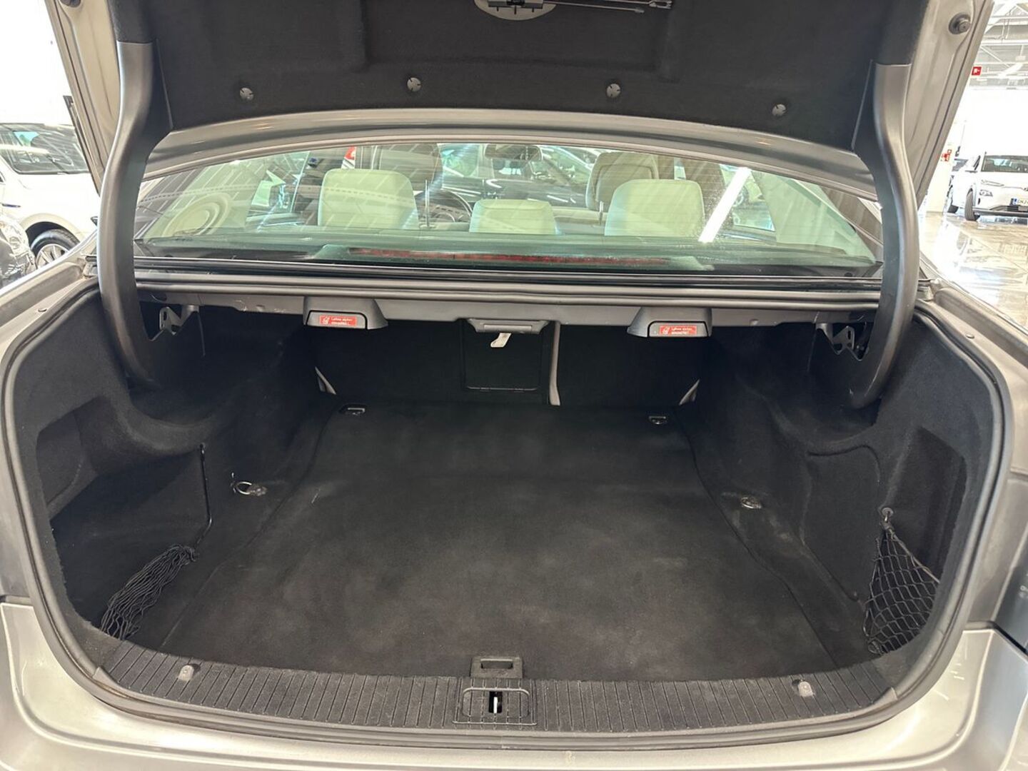 MERCEDES-BENZ E 2009