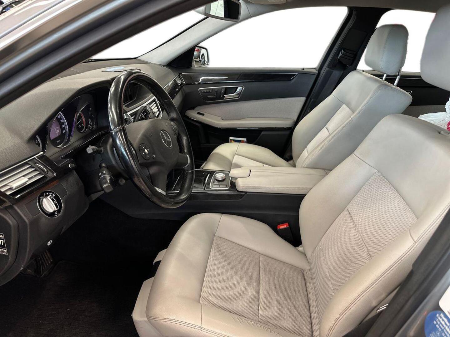 MERCEDES-BENZ E 2009