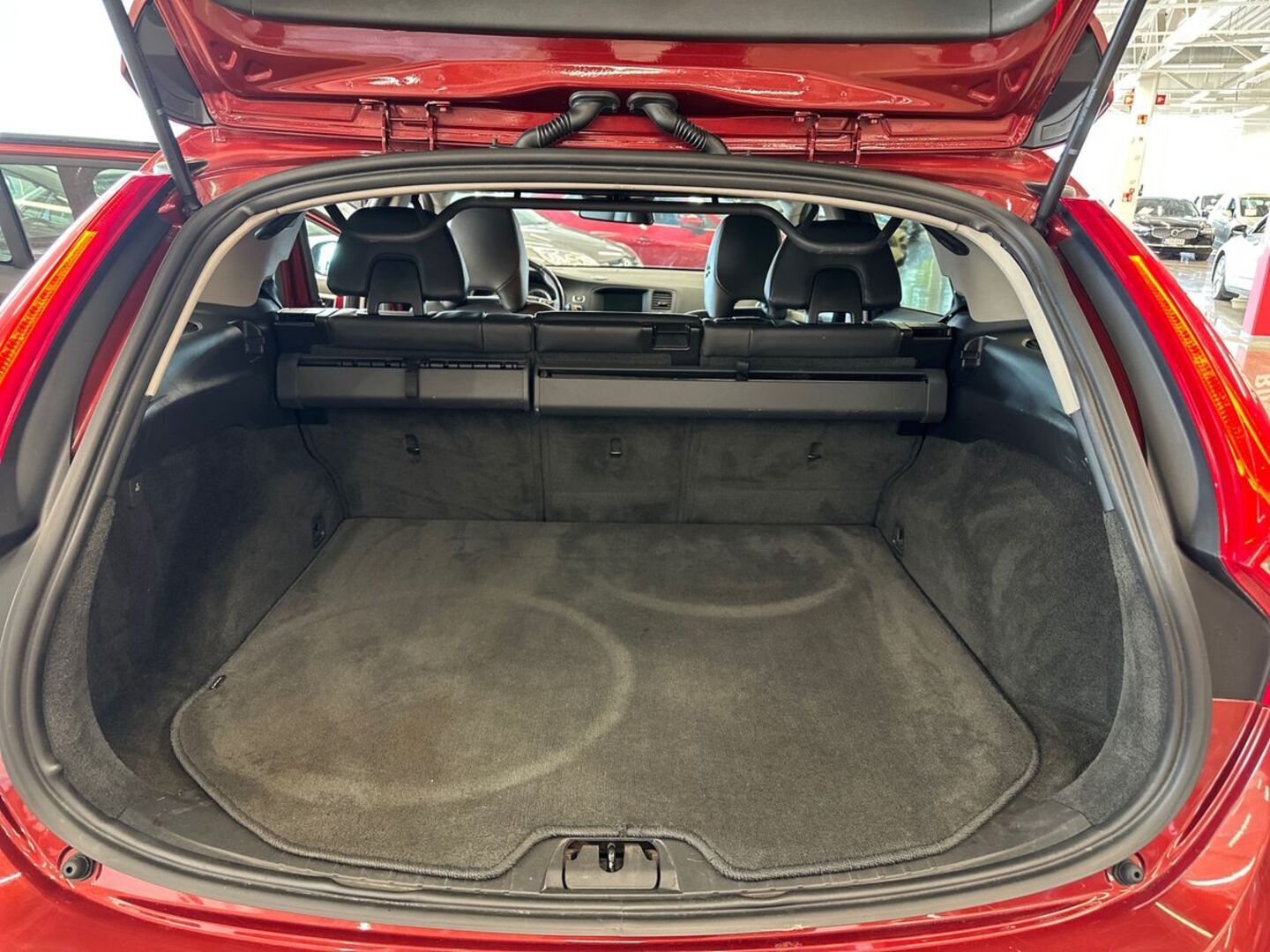 VOLVO V60 18
