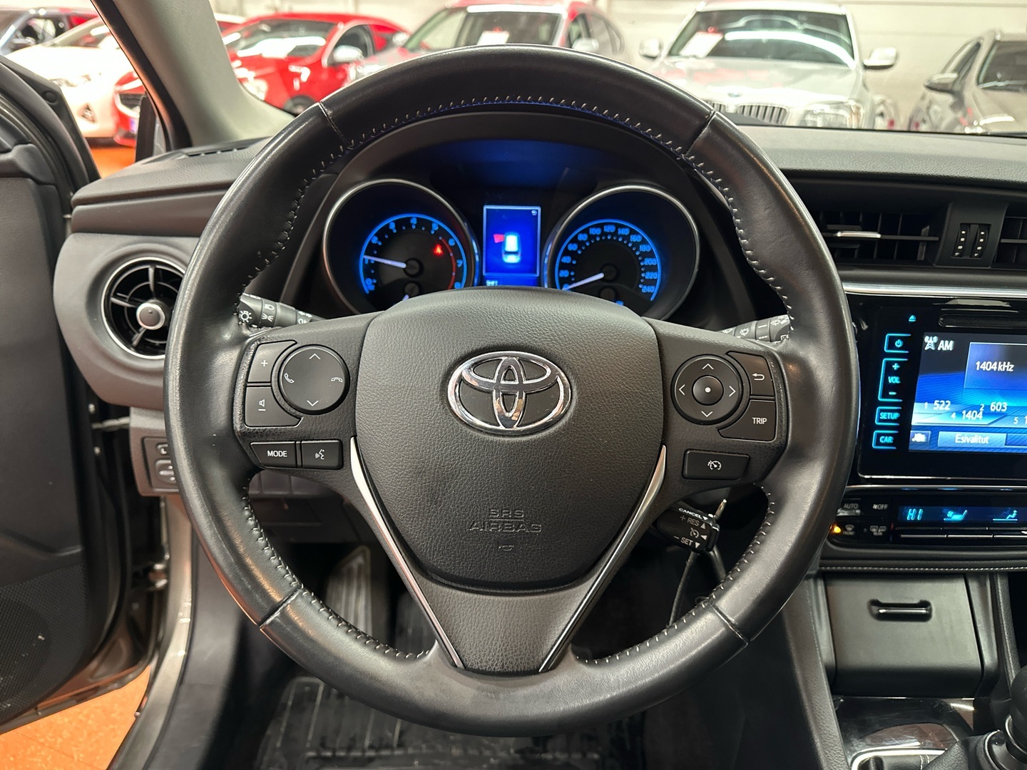 TOYOTA Auris 2016