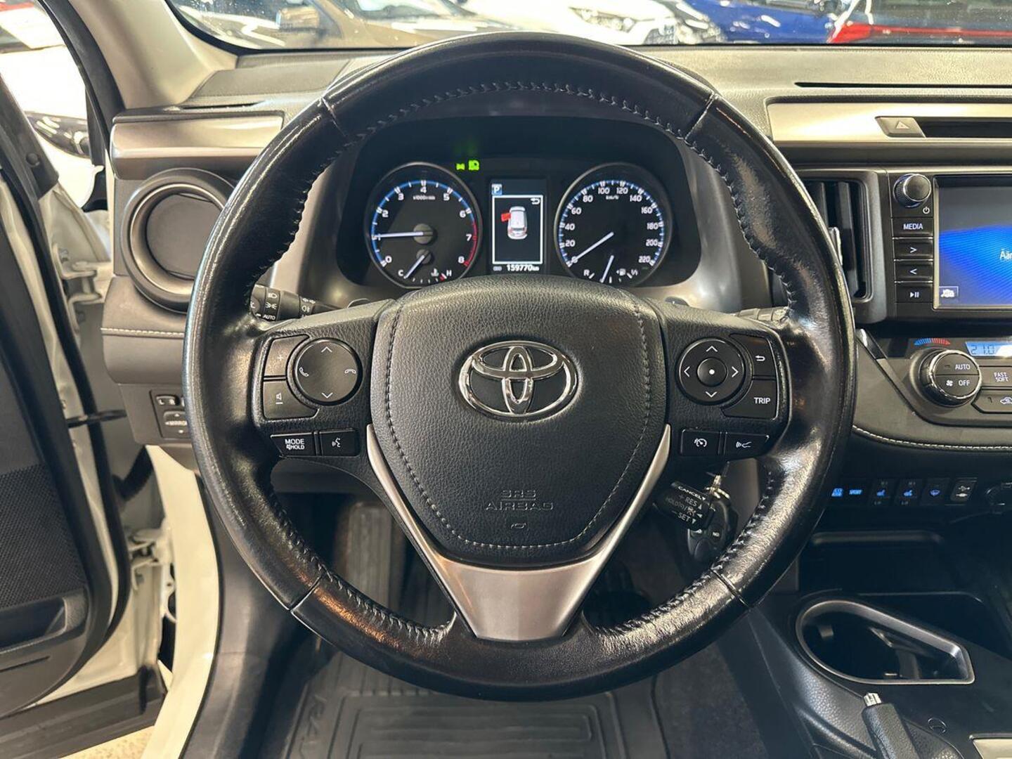 TOYOTA RAV4 11