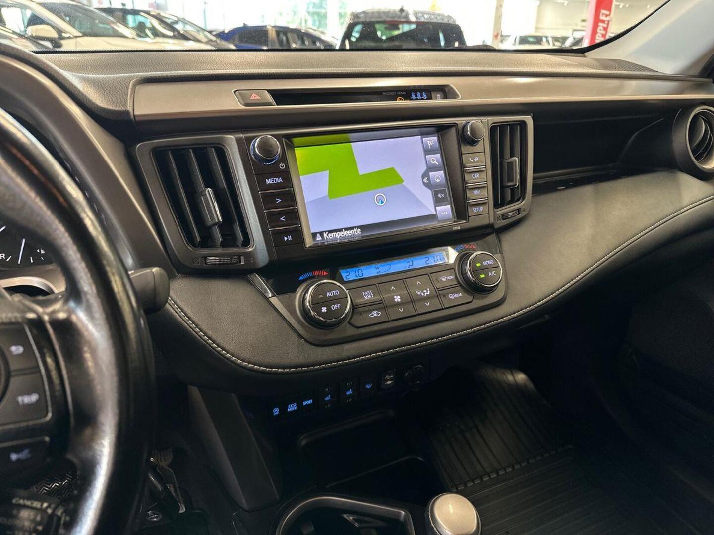TOYOTA RAV4 15