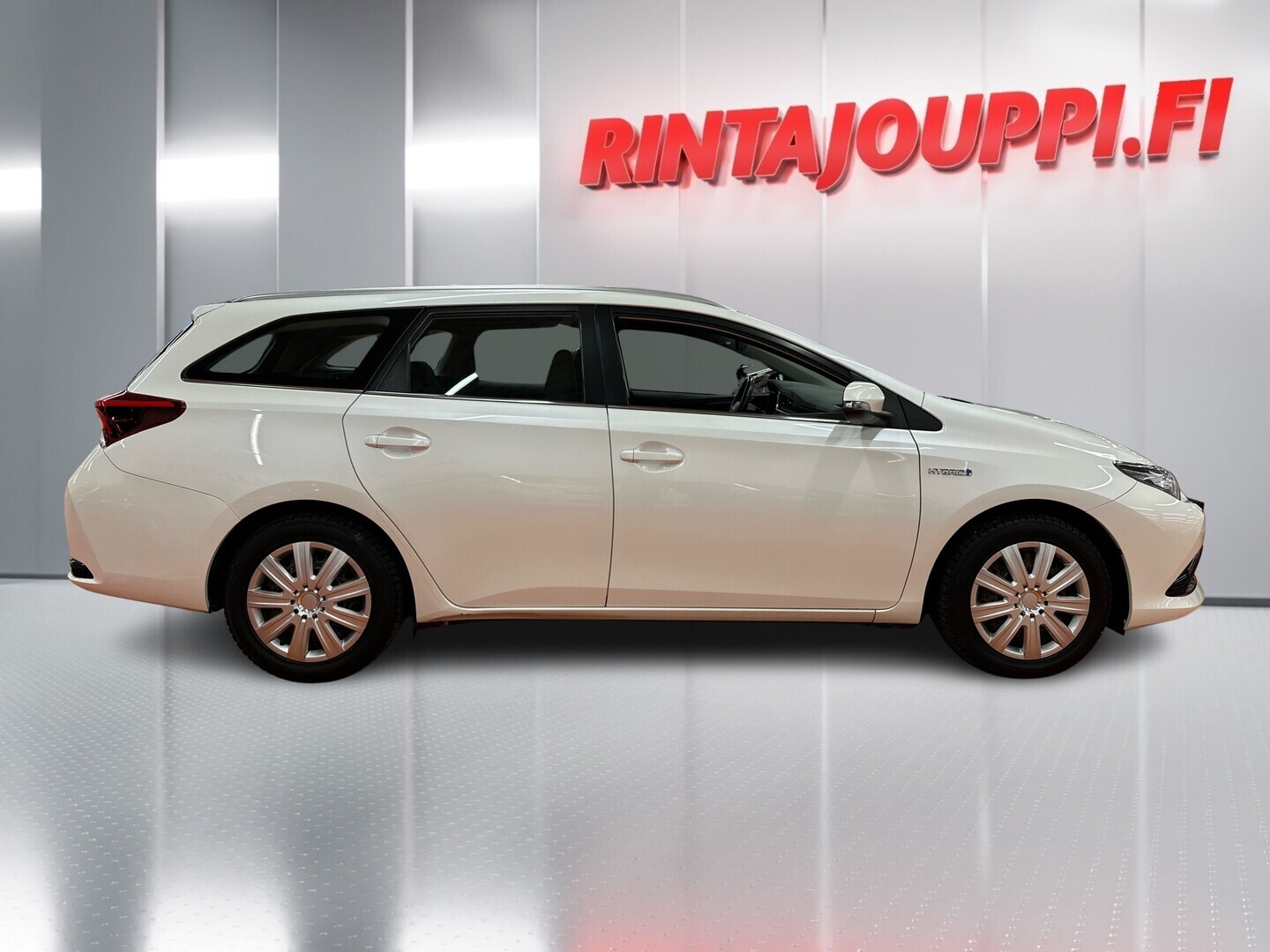 TOYOTA Auris 2015