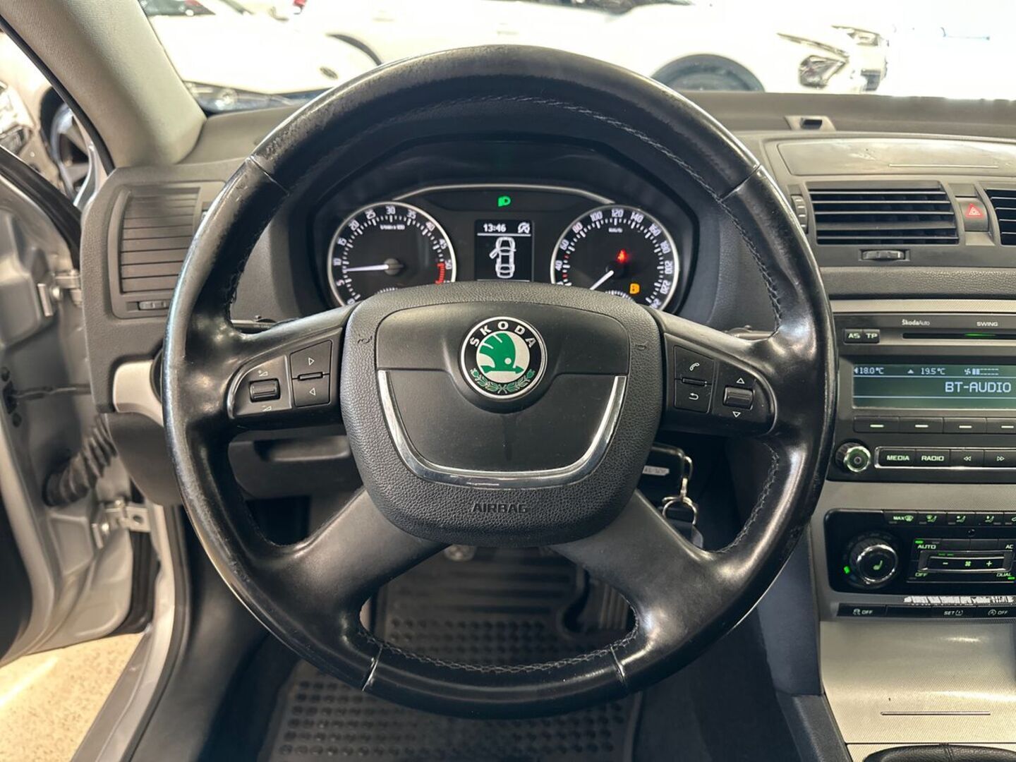 SKODA Octavia 14