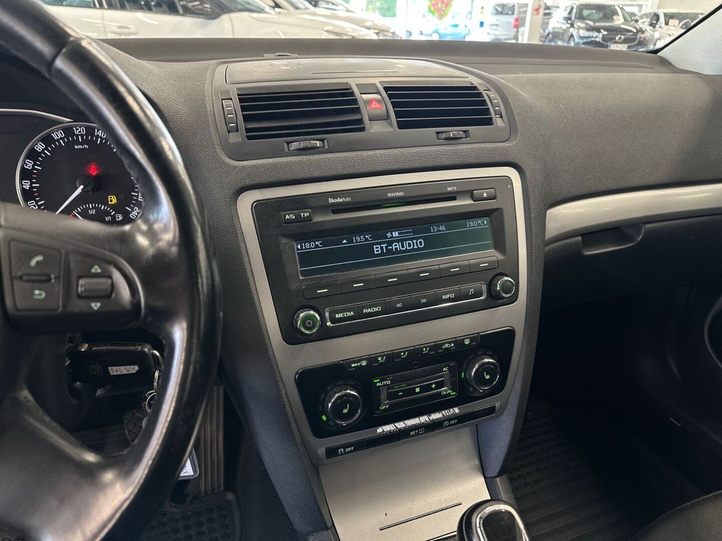 SKODA Octavia 16