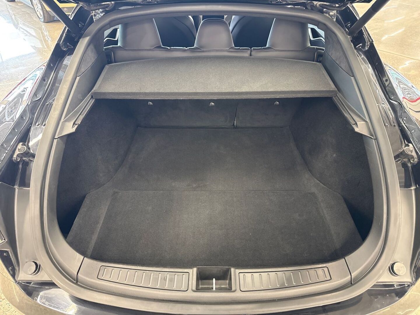 TESLA Model S 2018