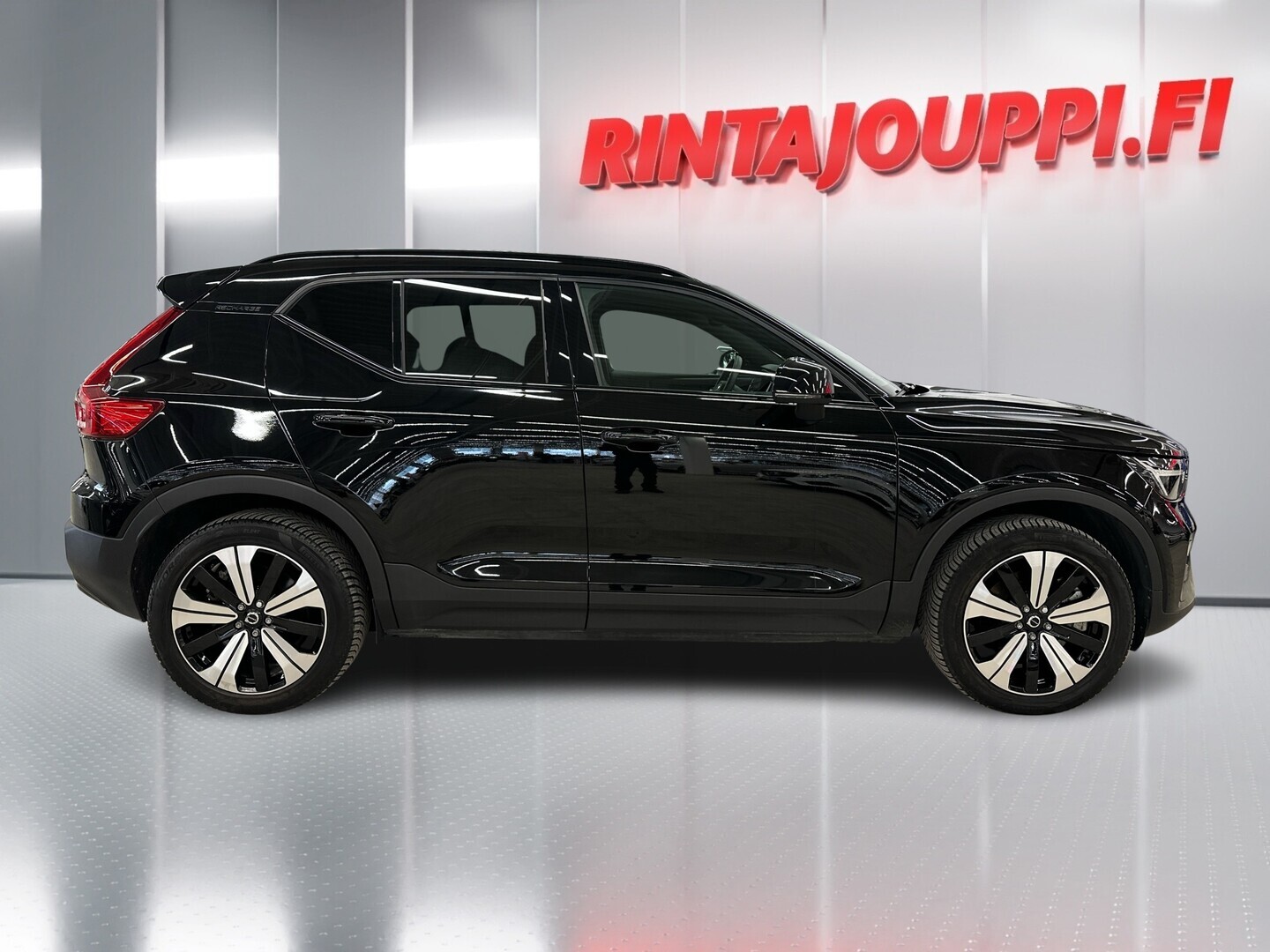 VOLVO XC40 2023