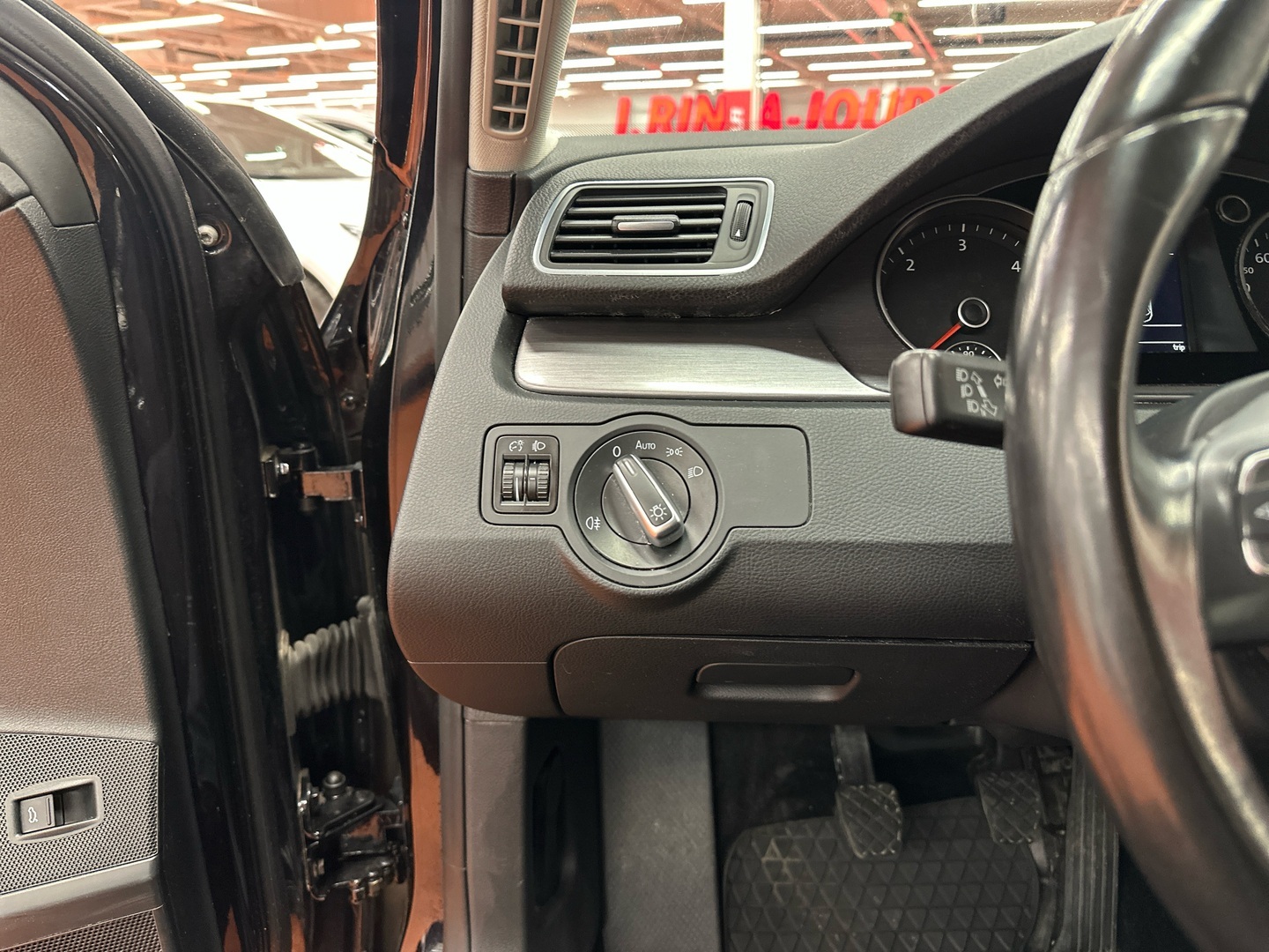 VOLKSWAGEN Passat 2013