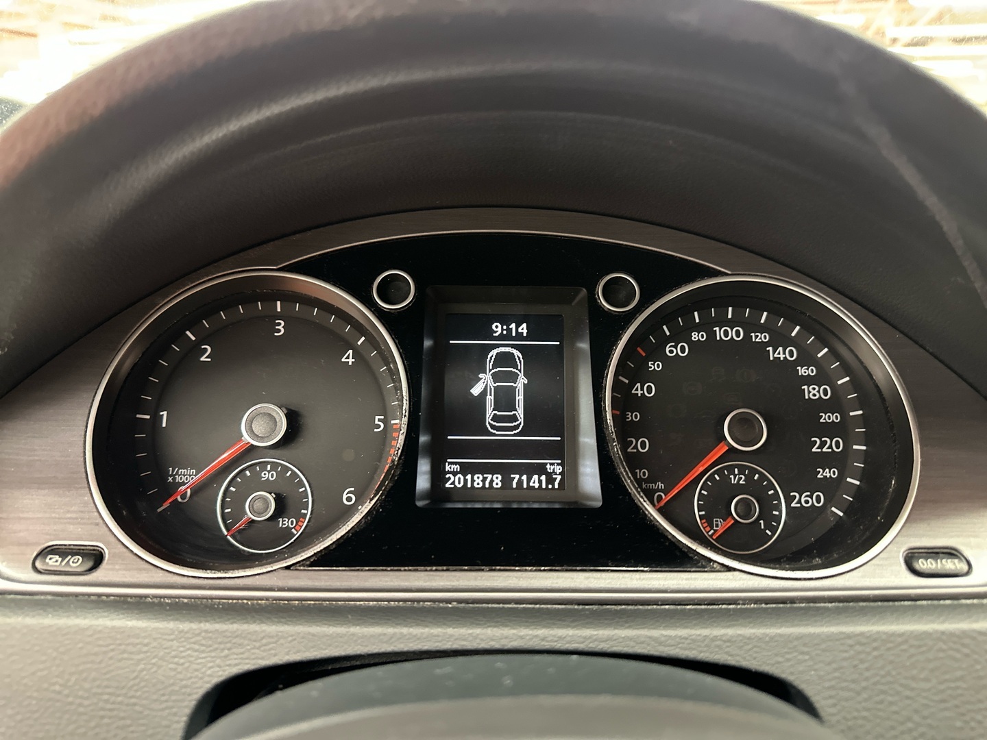 VOLKSWAGEN Passat 2013