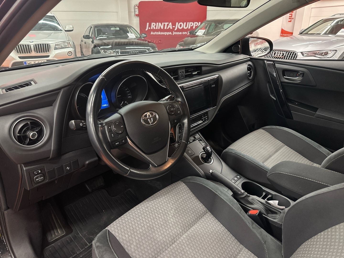 TOYOTA Auris 2019