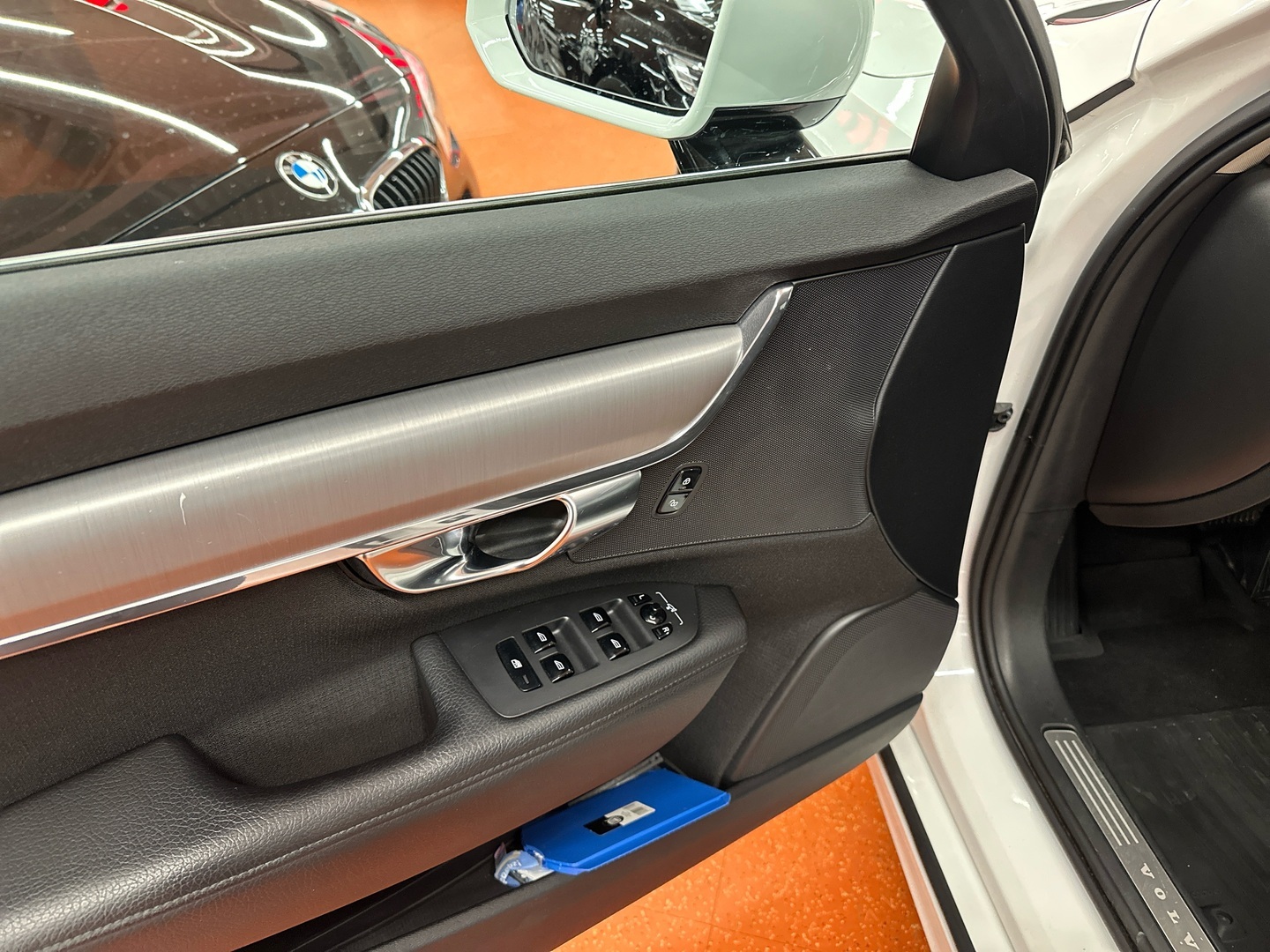 VOLVO V90 2019