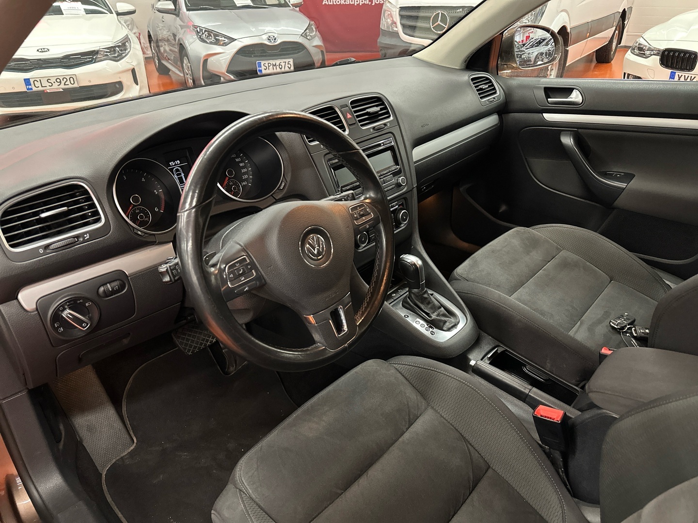 VOLKSWAGEN Golf 2011