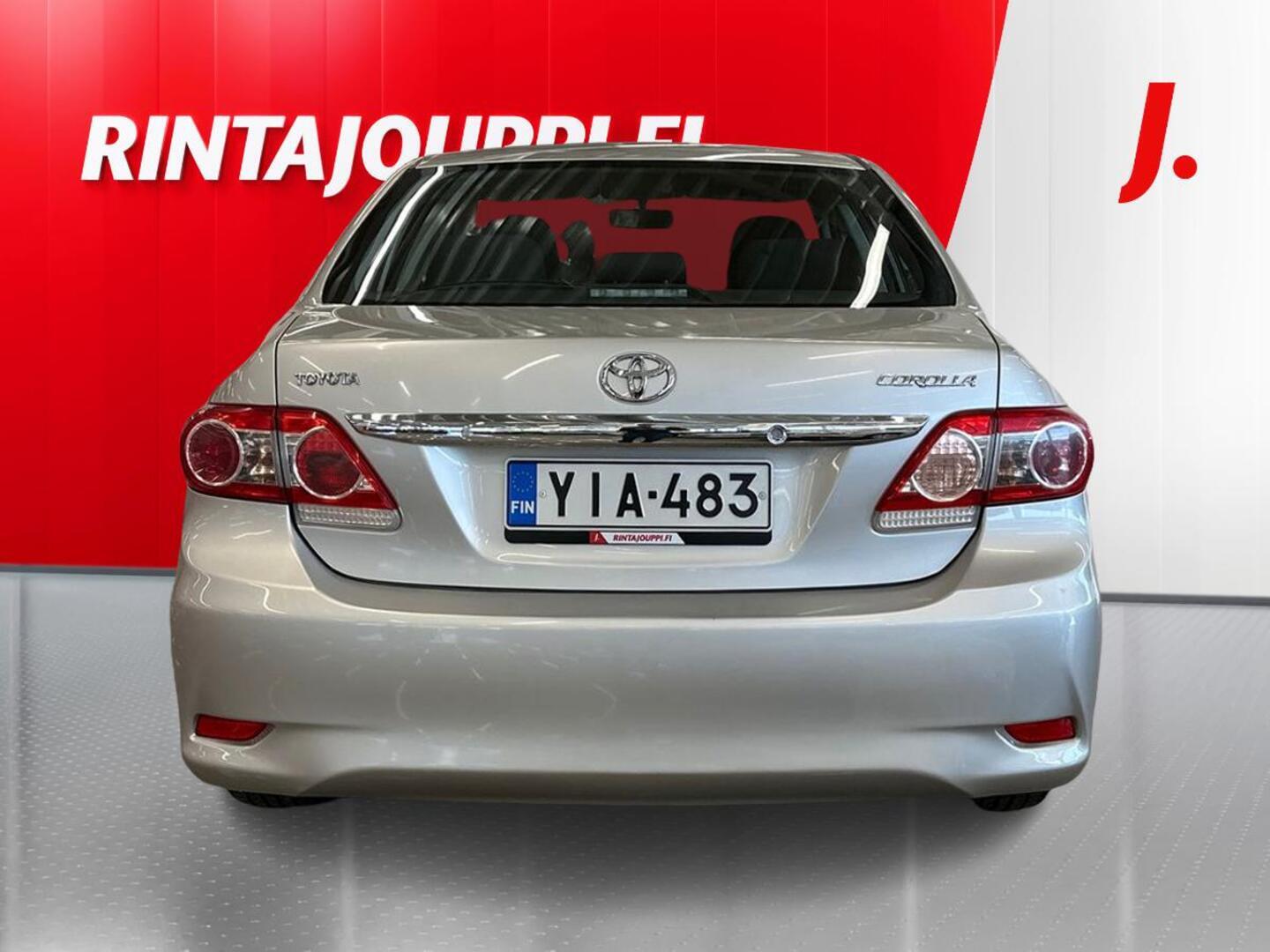 TOYOTA Corolla 2012