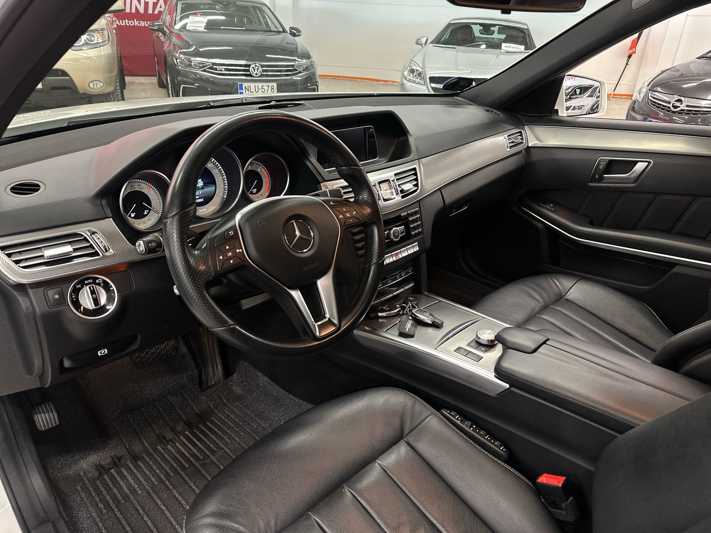 MERCEDES-BENZ E 2014