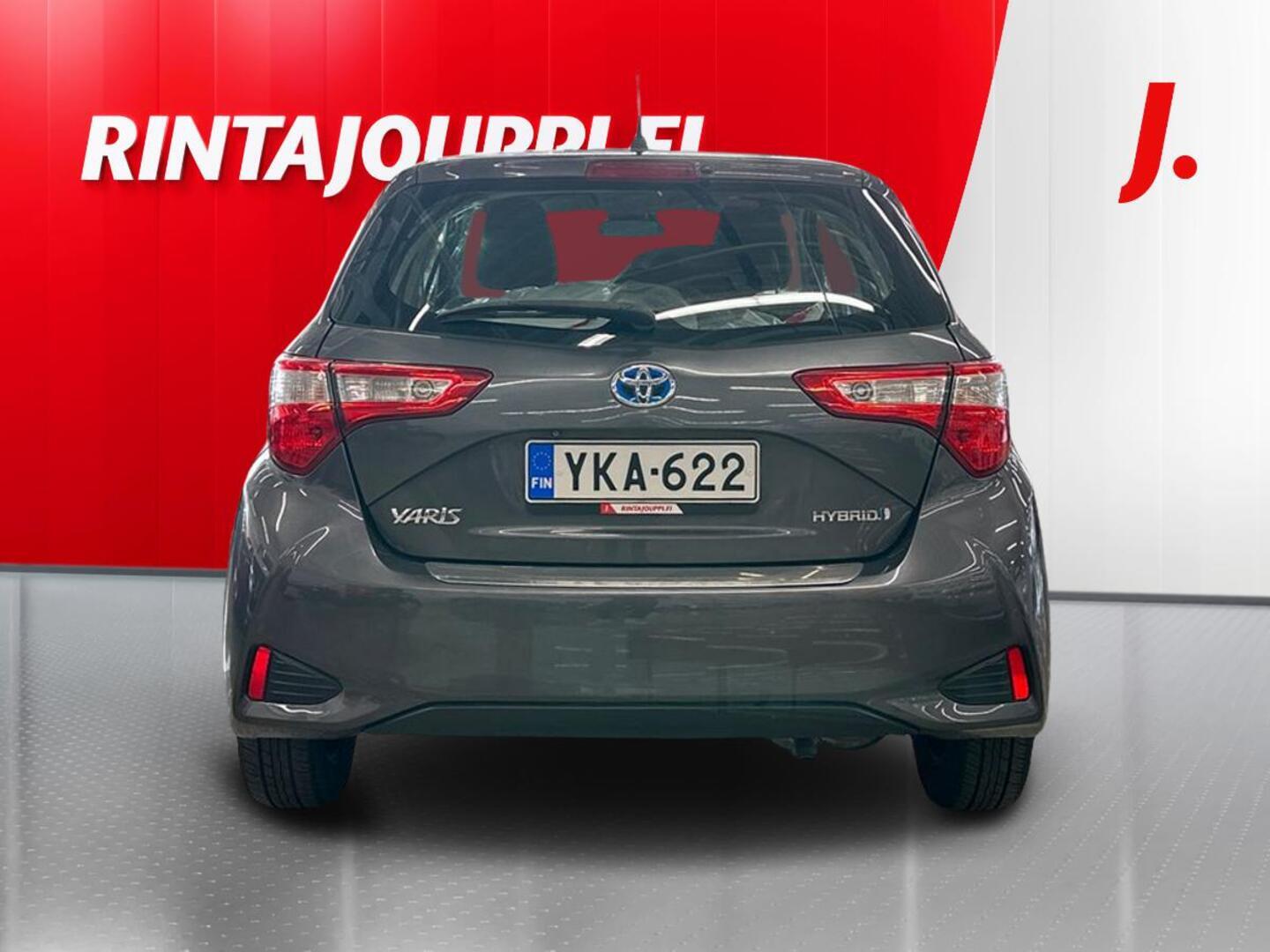 TOYOTA Yaris 2018