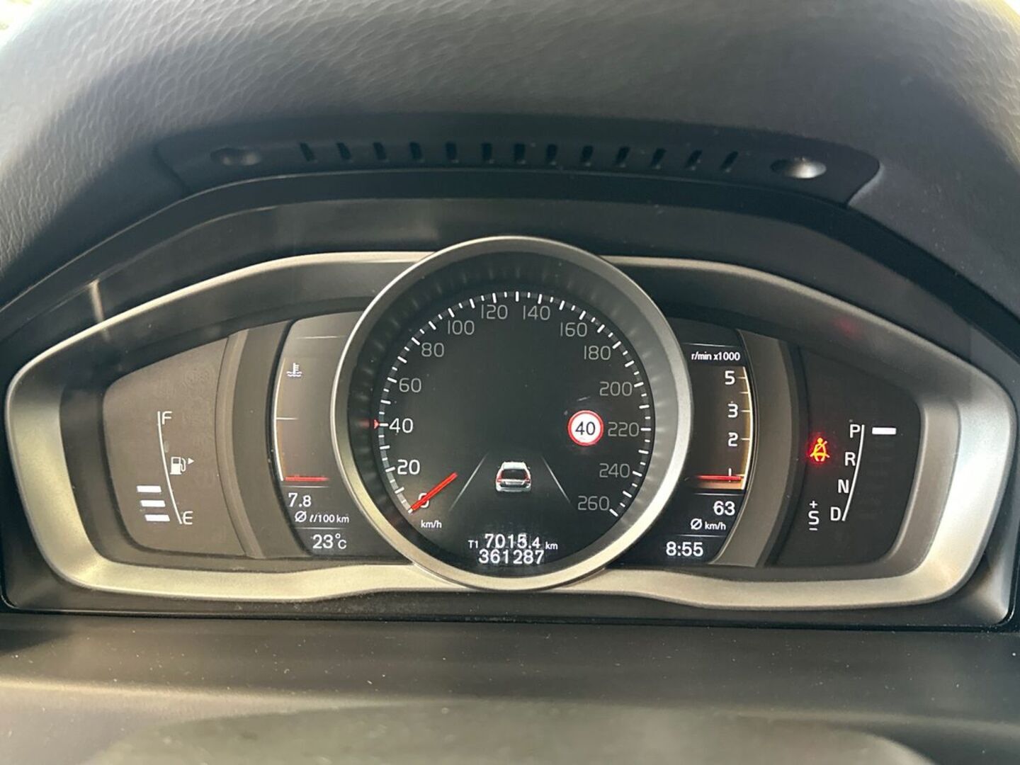 VOLVO XC70 2016