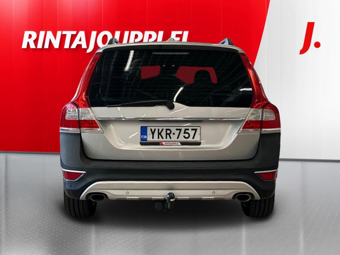 VOLVO XC70 2016