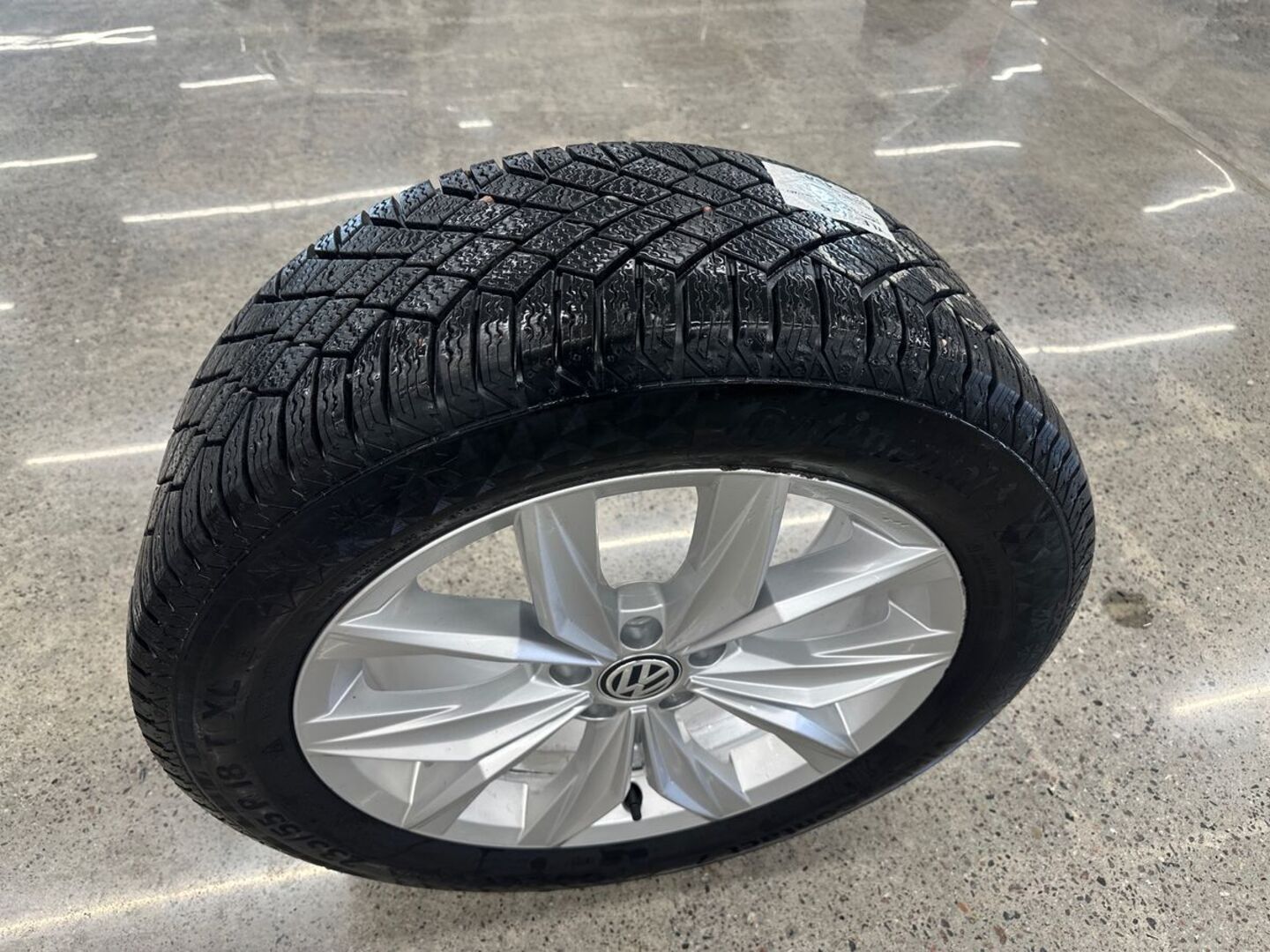 VOLKSWAGEN Tiguan 20