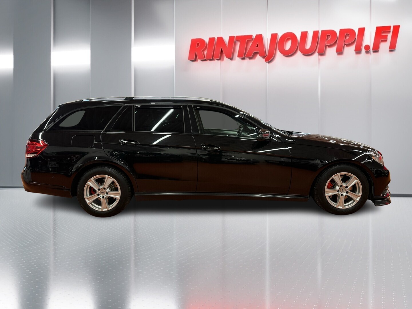 MERCEDES-BENZ E 2013