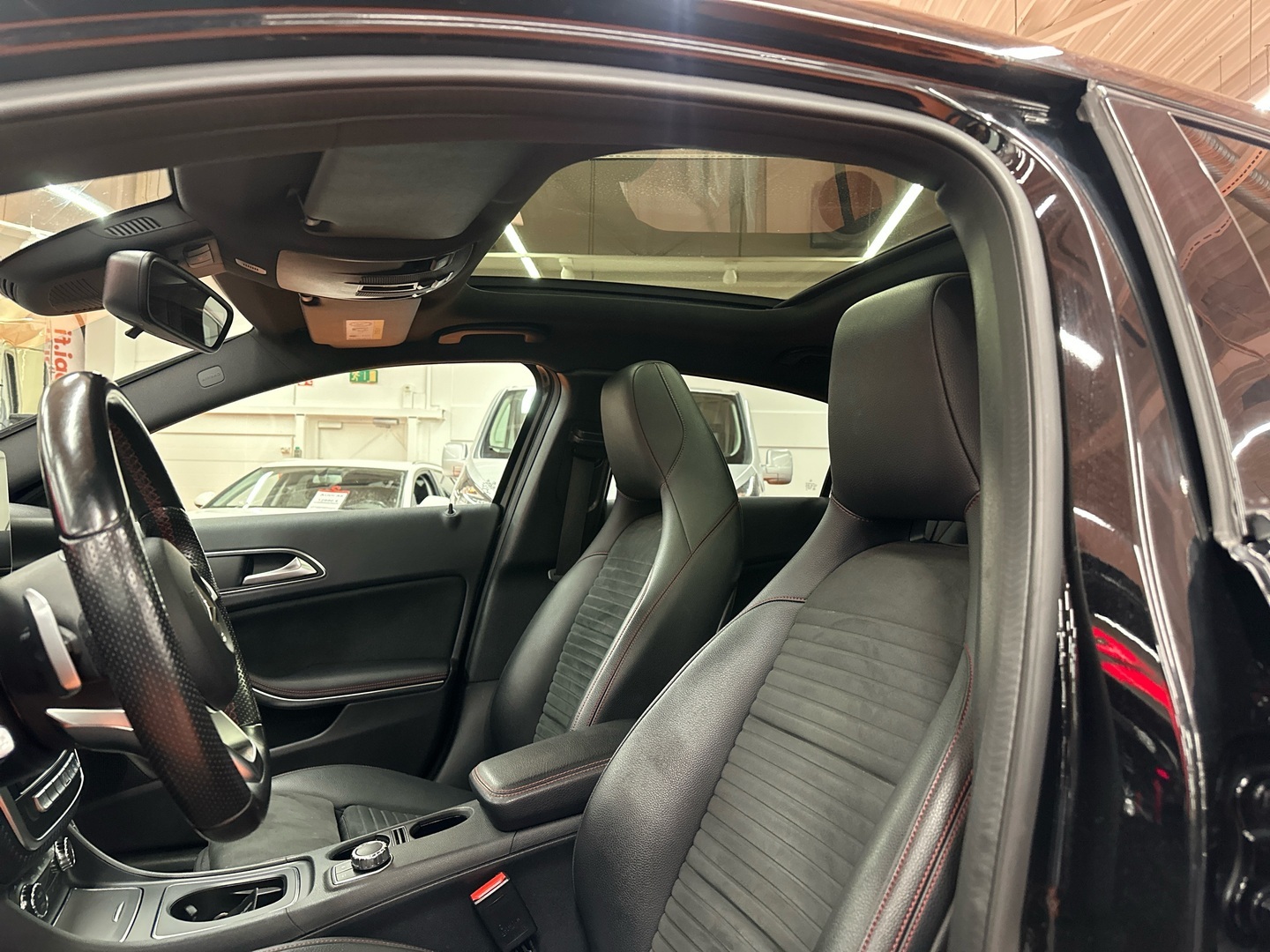 MERCEDES-BENZ A 2017