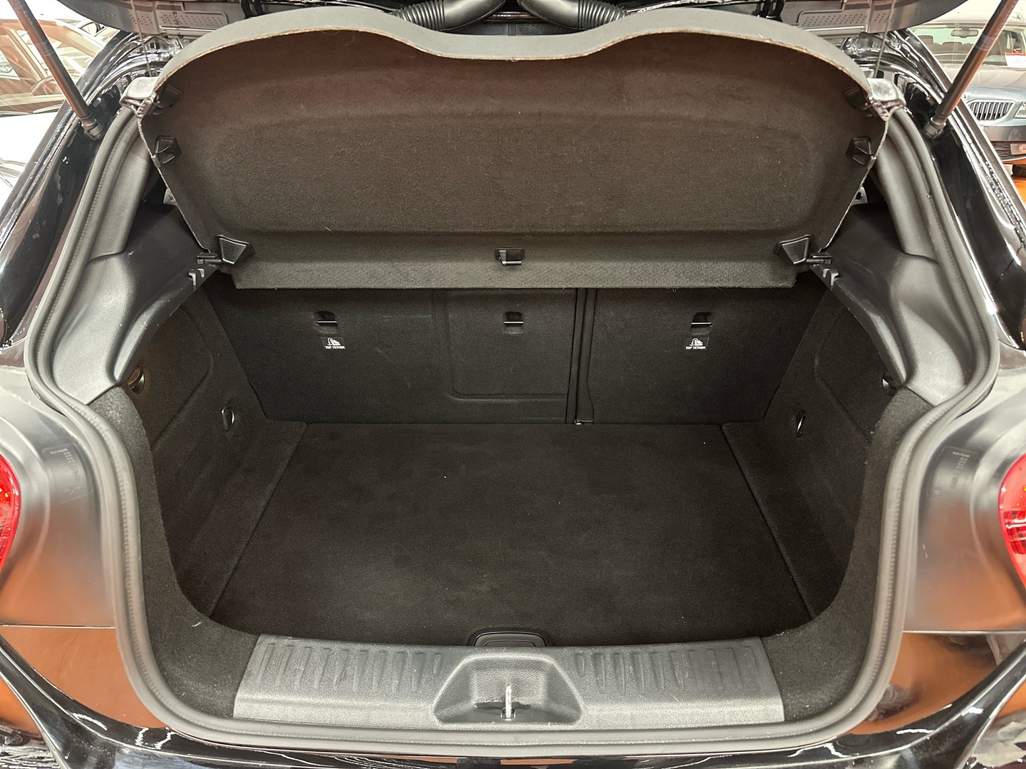 MERCEDES-BENZ A 2017