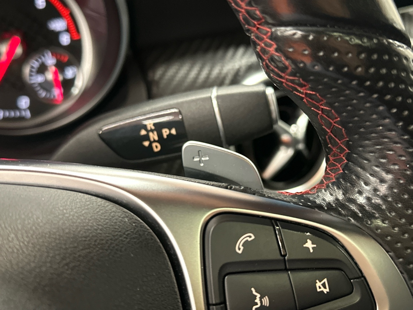 MERCEDES-BENZ A 2017