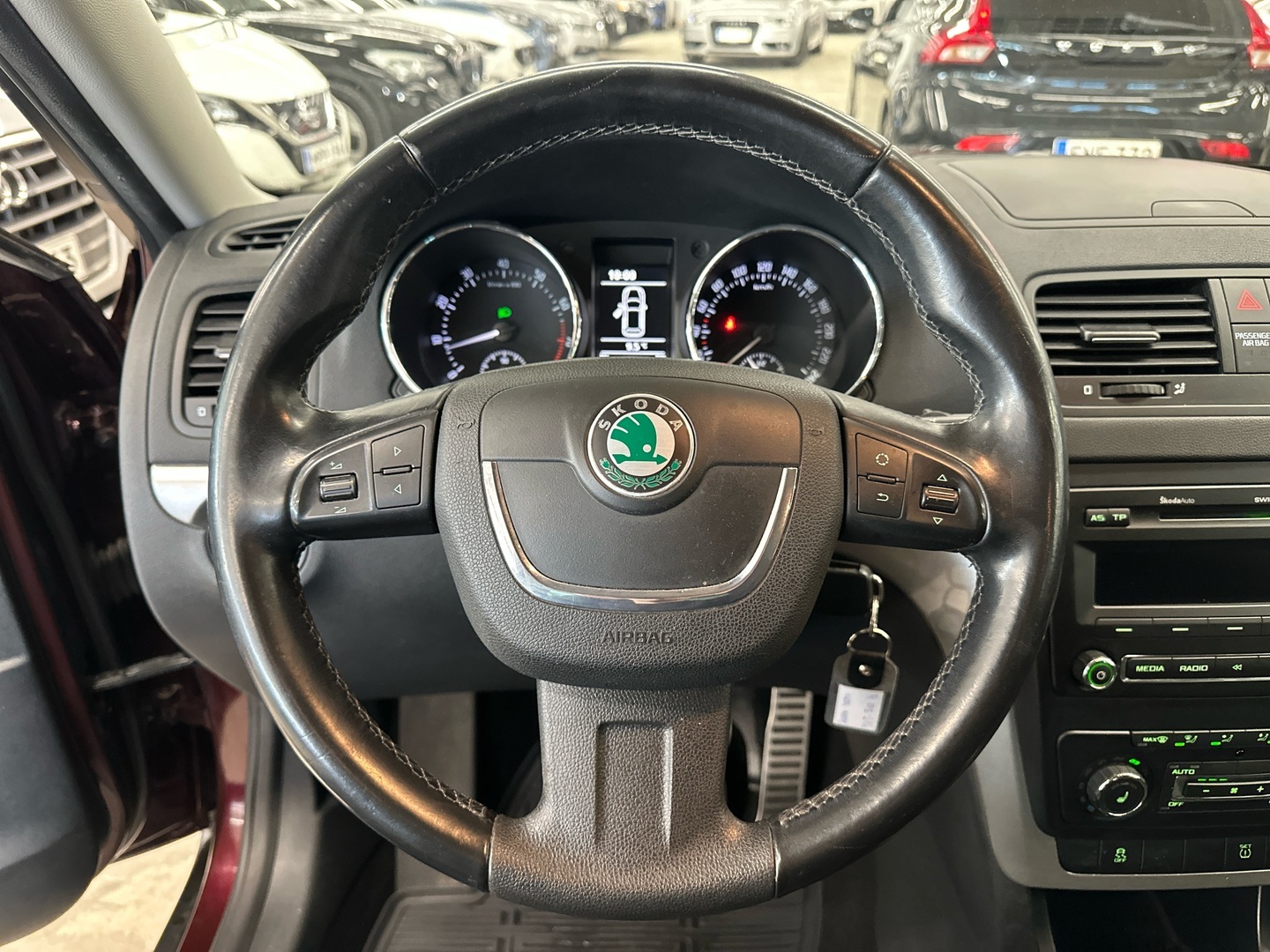 SKODA Yeti 2011