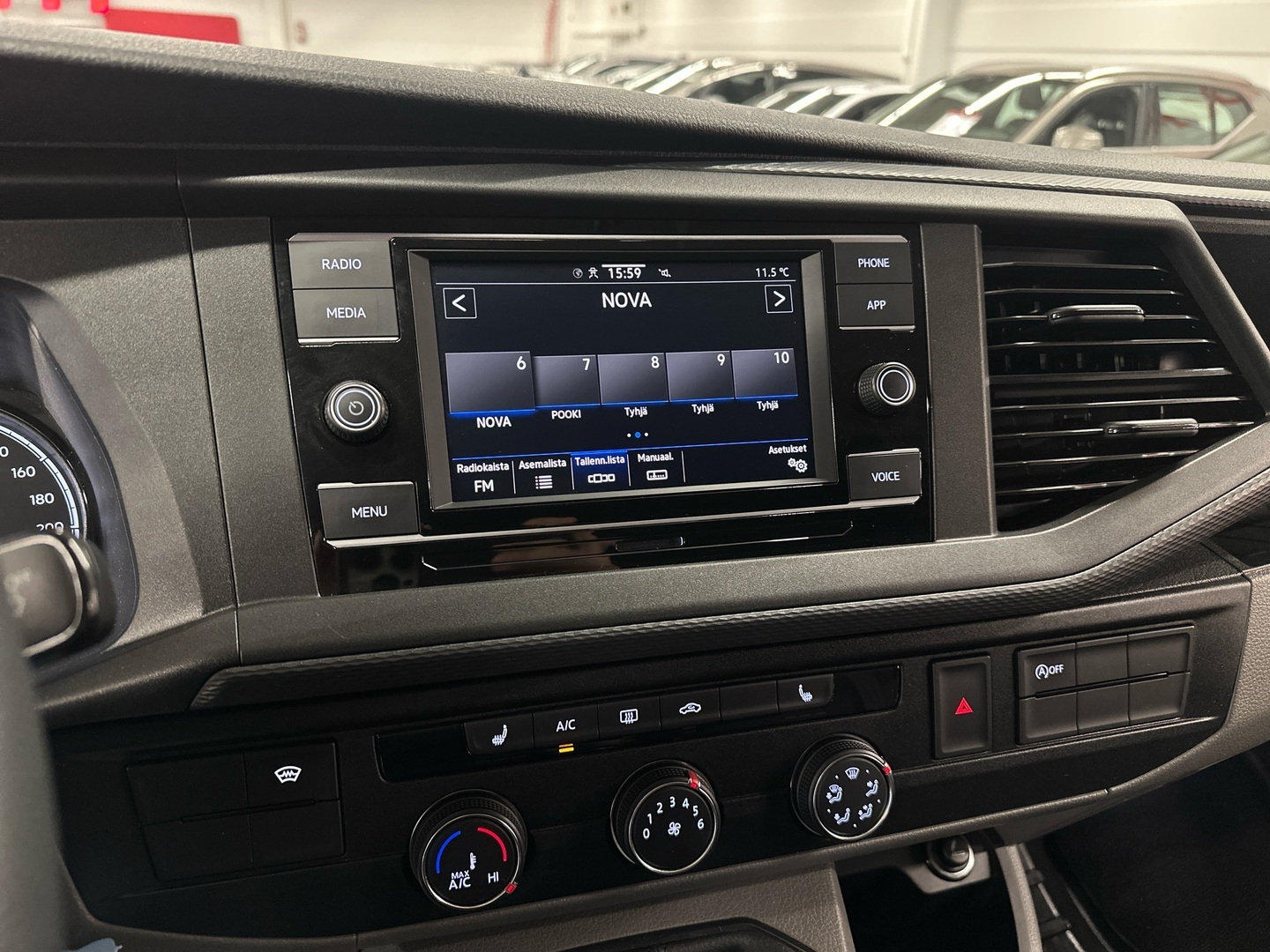 VOLKSWAGEN Transporter 2021